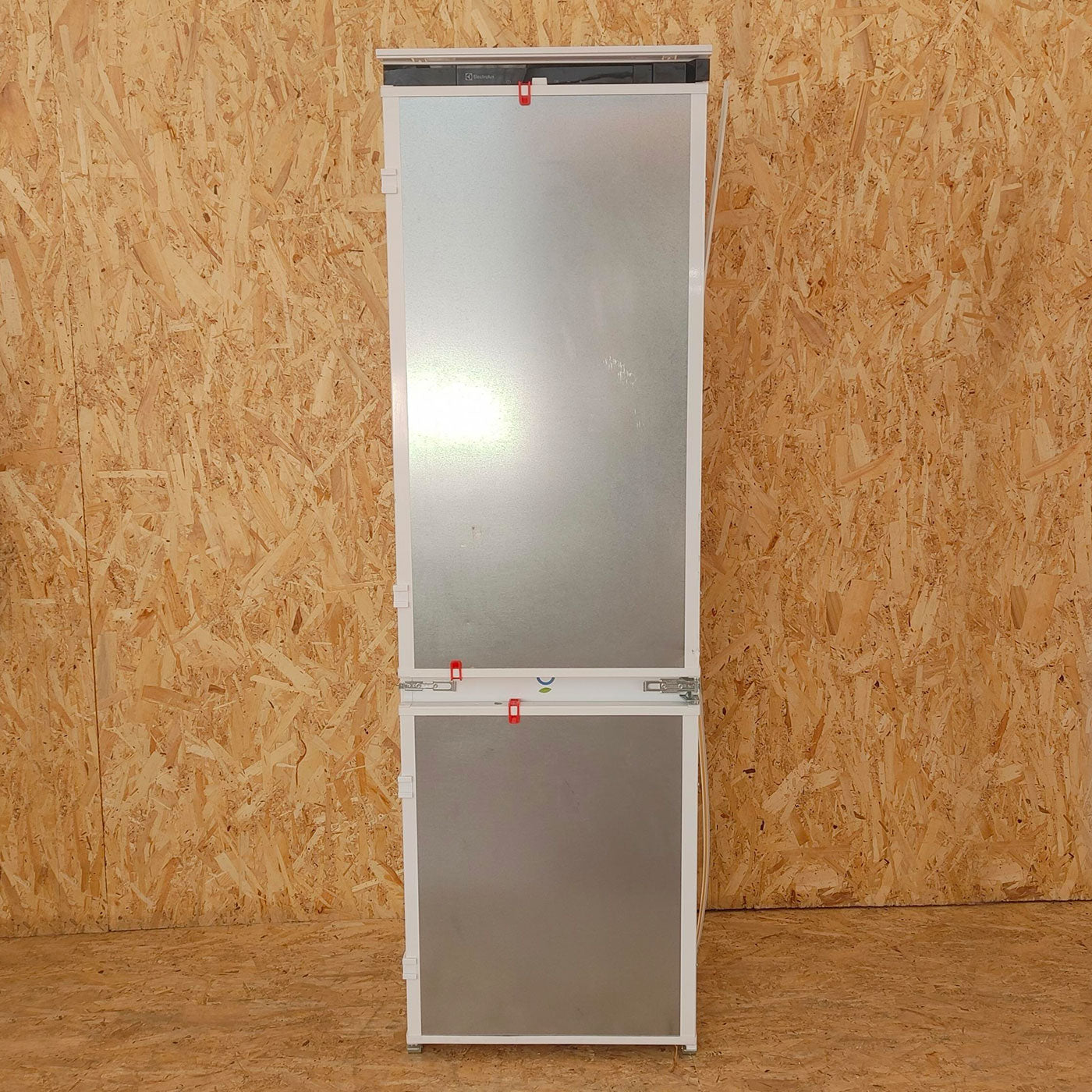 Electrolux LNS7TE18S3 frigorifero con congelatore Libera installazione 256 L E Bianco