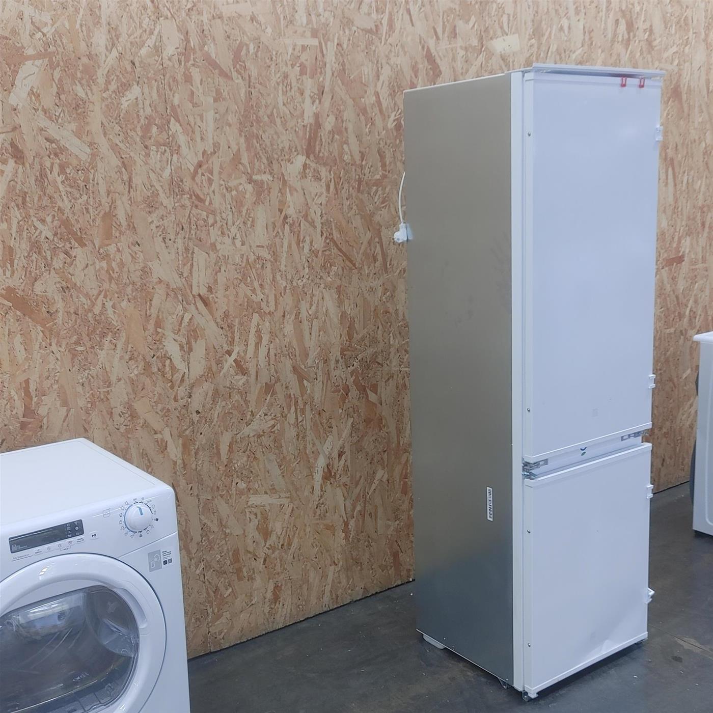 Frigorifero Electrolux KNS5LE18T Serie 500 ColdSense 271 L