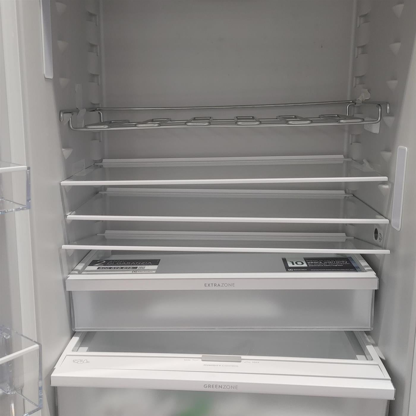 Frigorifero Electrolux KNR7TE75S Serie 700 GreenZone da Incasso