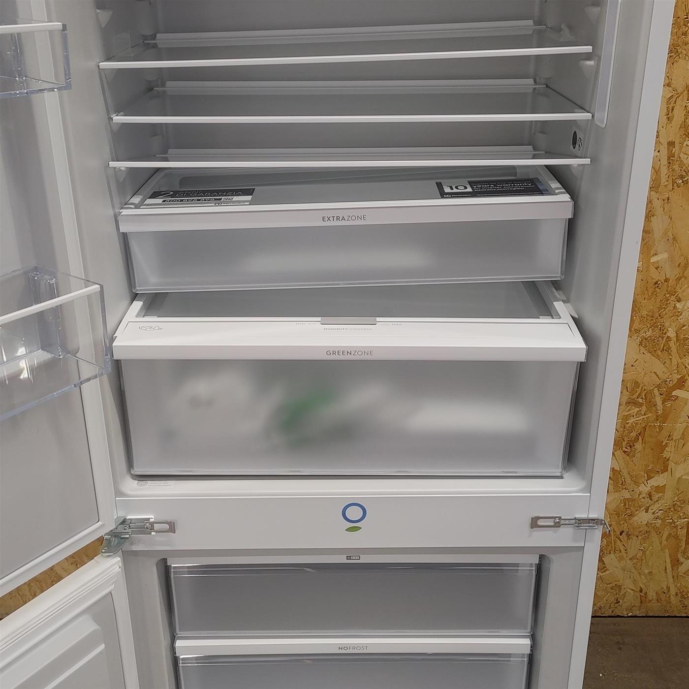 Frigorifero Electrolux KNR7TE75S Serie 700 GreenZone da Incasso