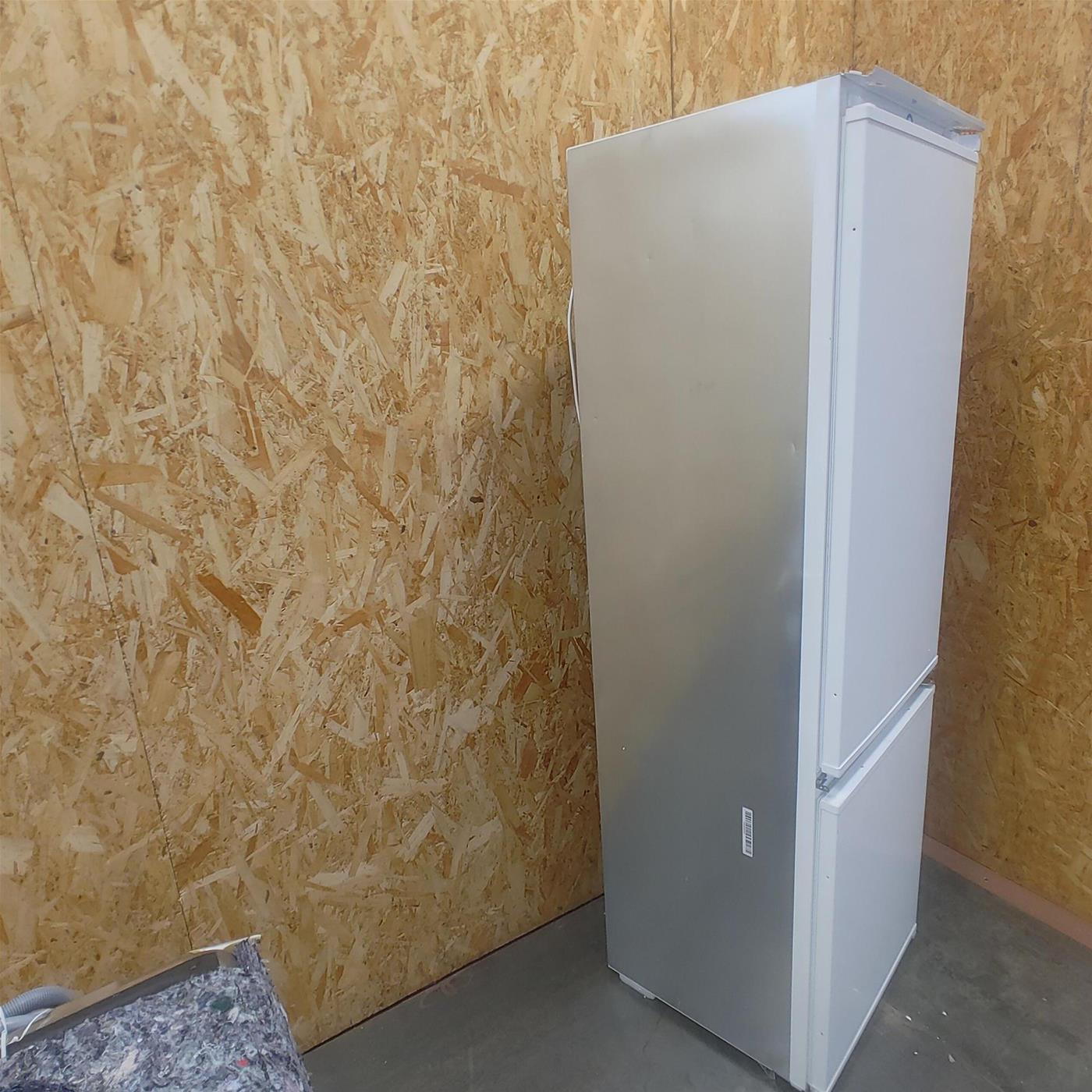 Frigorifero Electrolux ENT6NE18S Twintech 257 L