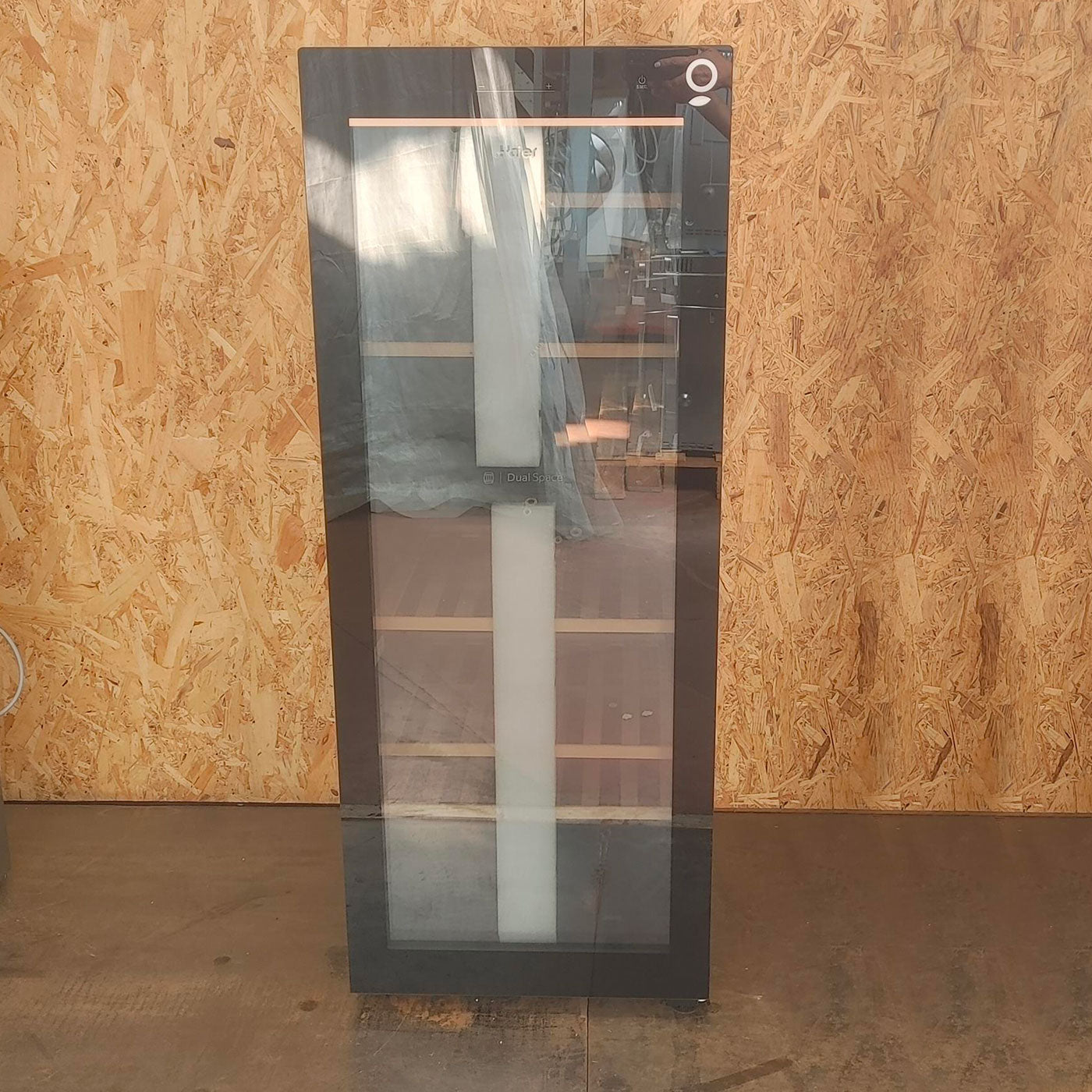 Haier Wine Bank 50 Serie 5 HWS79GDG Frigorifero per vino a compressore Libera installazione Nero 79 bottiglia/e