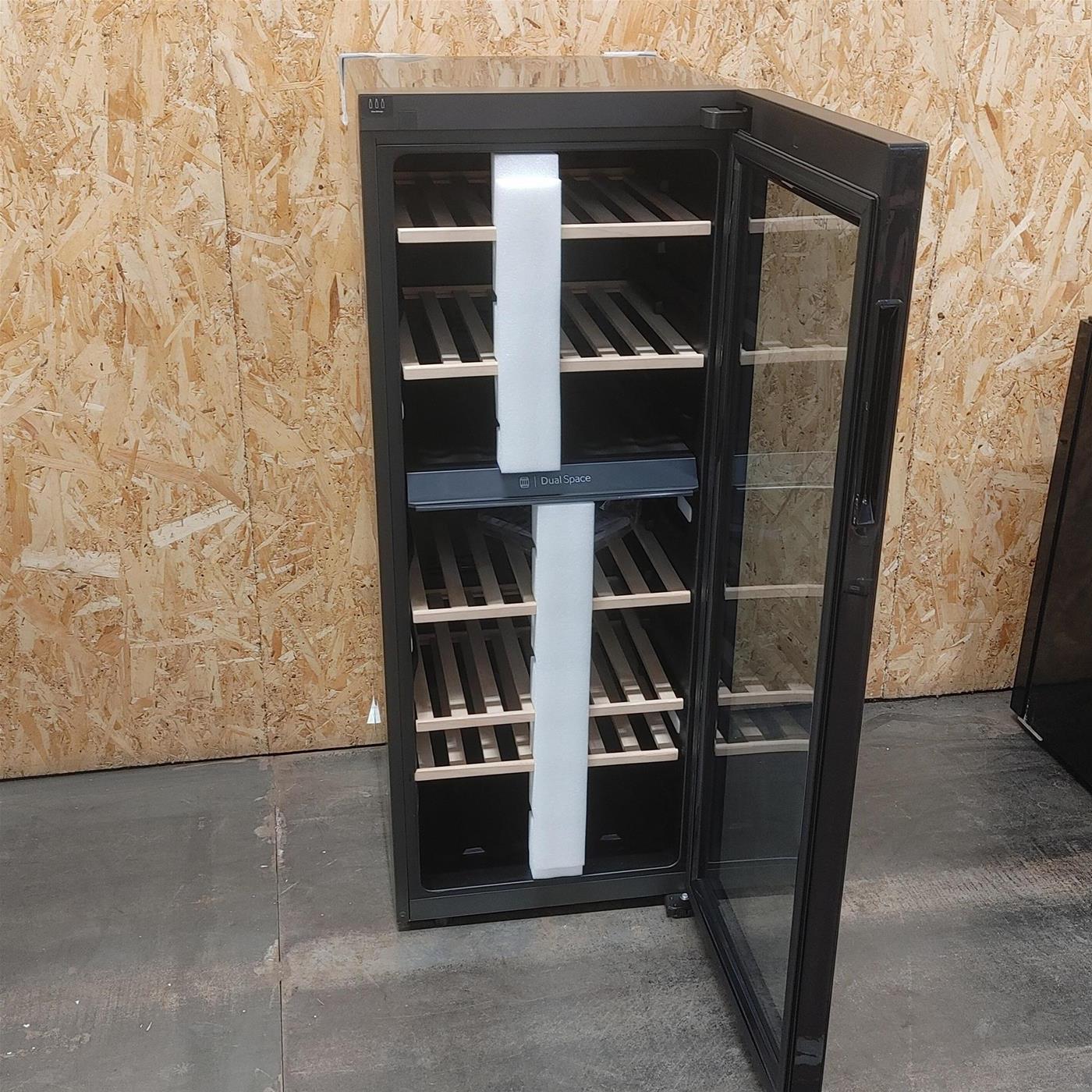 Haier Wine Bank 50 Serie 5 HWS79GDG Frigorifero per vino a compressore Libera installazione Nero 79 bottiglia/e