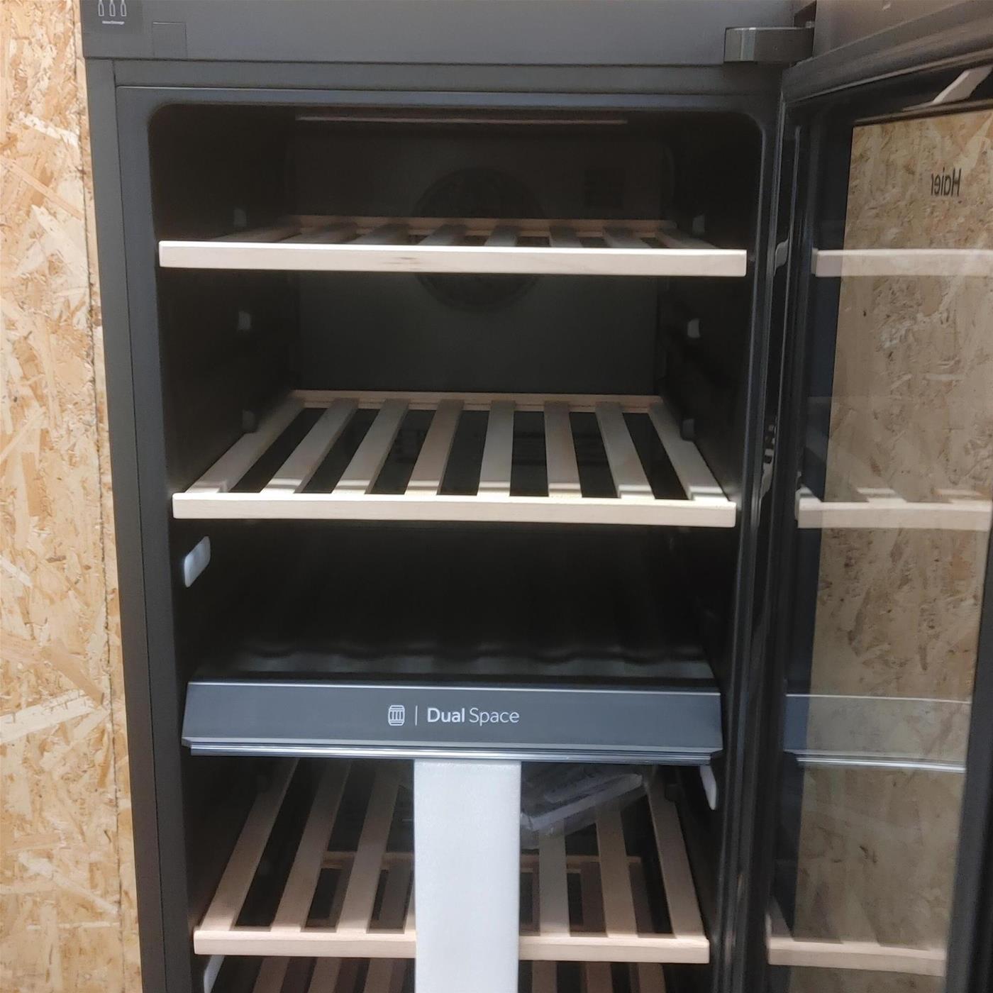 Haier Wine Bank 50 Serie 5 HWS79GDG Frigorifero per vino a compressore Libera installazione Nero 79 bottiglia/e