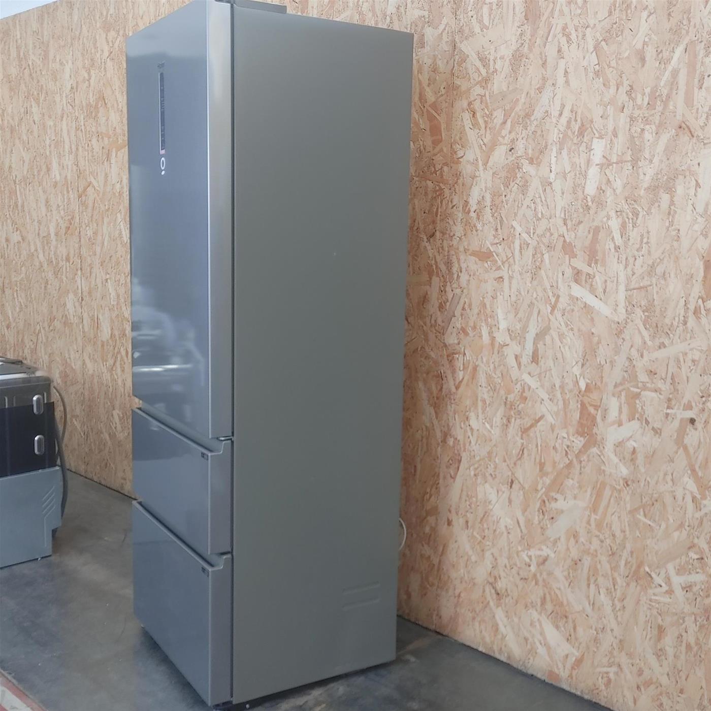Haier 3D 70 Serie 5 HTR5720ENMG Libera installazione 483 LE Argento