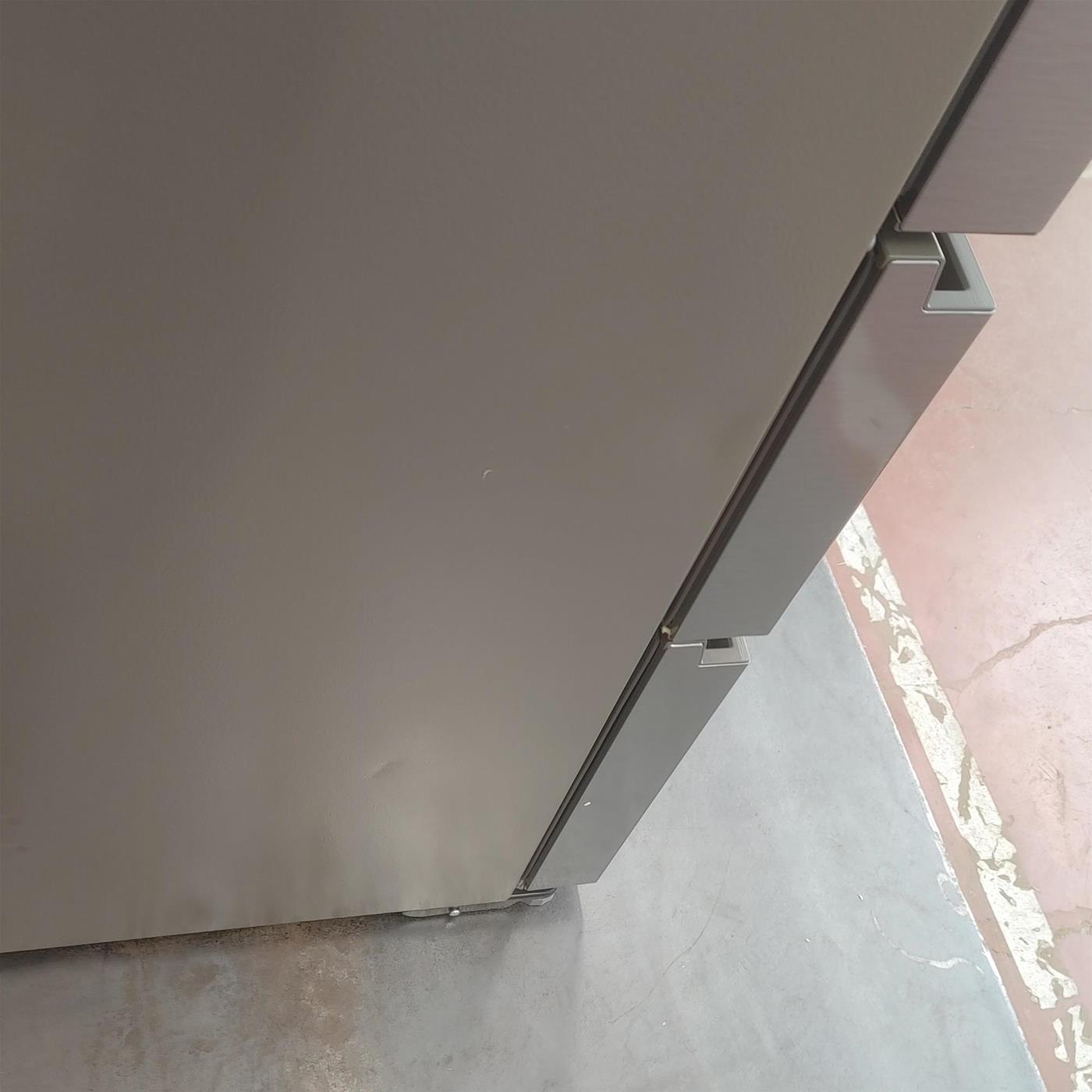 Haier 3D 70 Serie 5 HTR5720ENMG Libera installazione 483 LE Argento