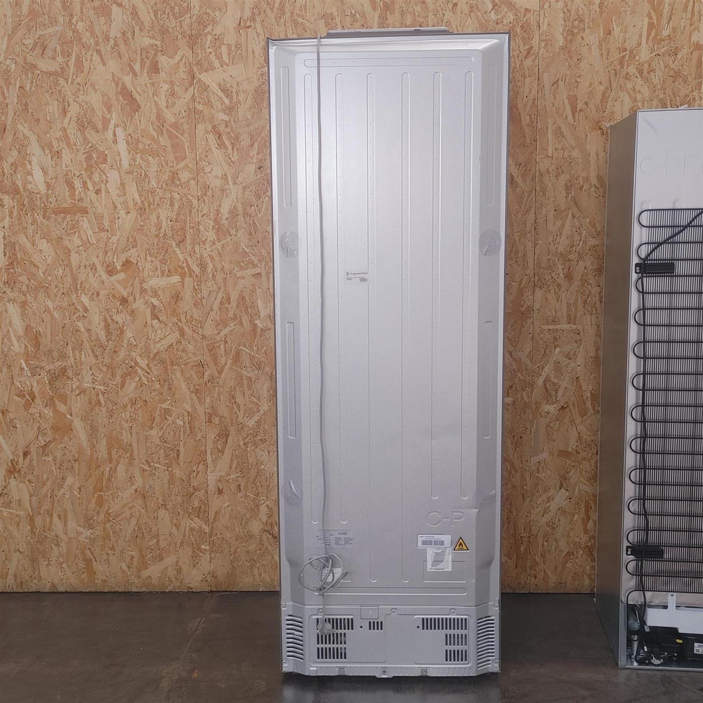 Haier 3D 70 Serie 5 HTR5720ENMG Libera installazione 483 LE Argento