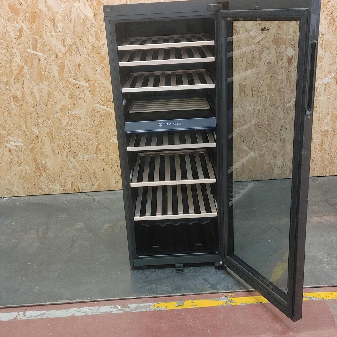 Cantinetta vino Haier Wine Bank 50 Serie 7 HWS77GDAU1 77 bottiglie