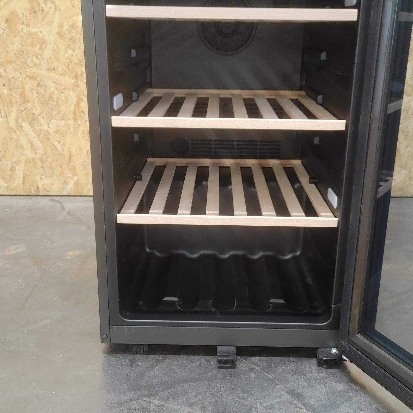 Cantinetta vino Haier Wine Bank 50 Serie 7 HWS77GDAU1 77 bottiglie