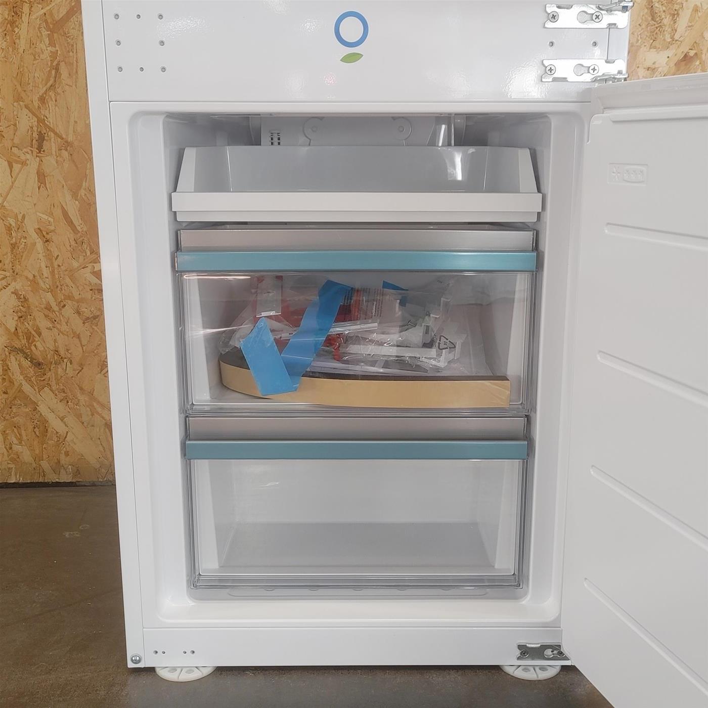 Frigorifero Haier Series 6 HBQW5518DK Da incasso 251 L