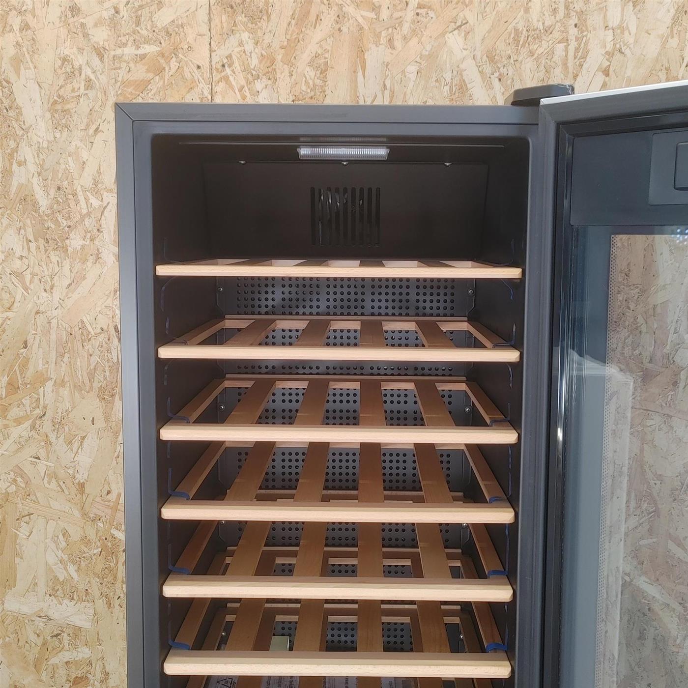 Haier Wine Bank 50 Serie 3 WS50GA Frigorifero per vino a compressore Autoportante Nero 50 bottiglia/e