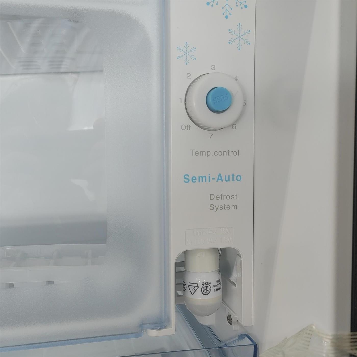 Frigorifero Hisense RR195D4DB1 Libera installazione 150 L