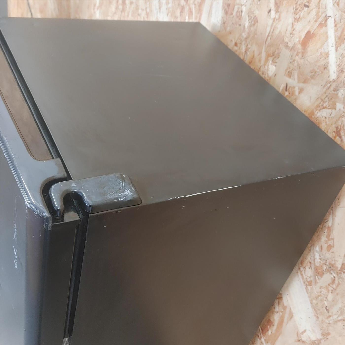 Frigorifero Hisense RR195D4DB1 Libera installazione 150 L