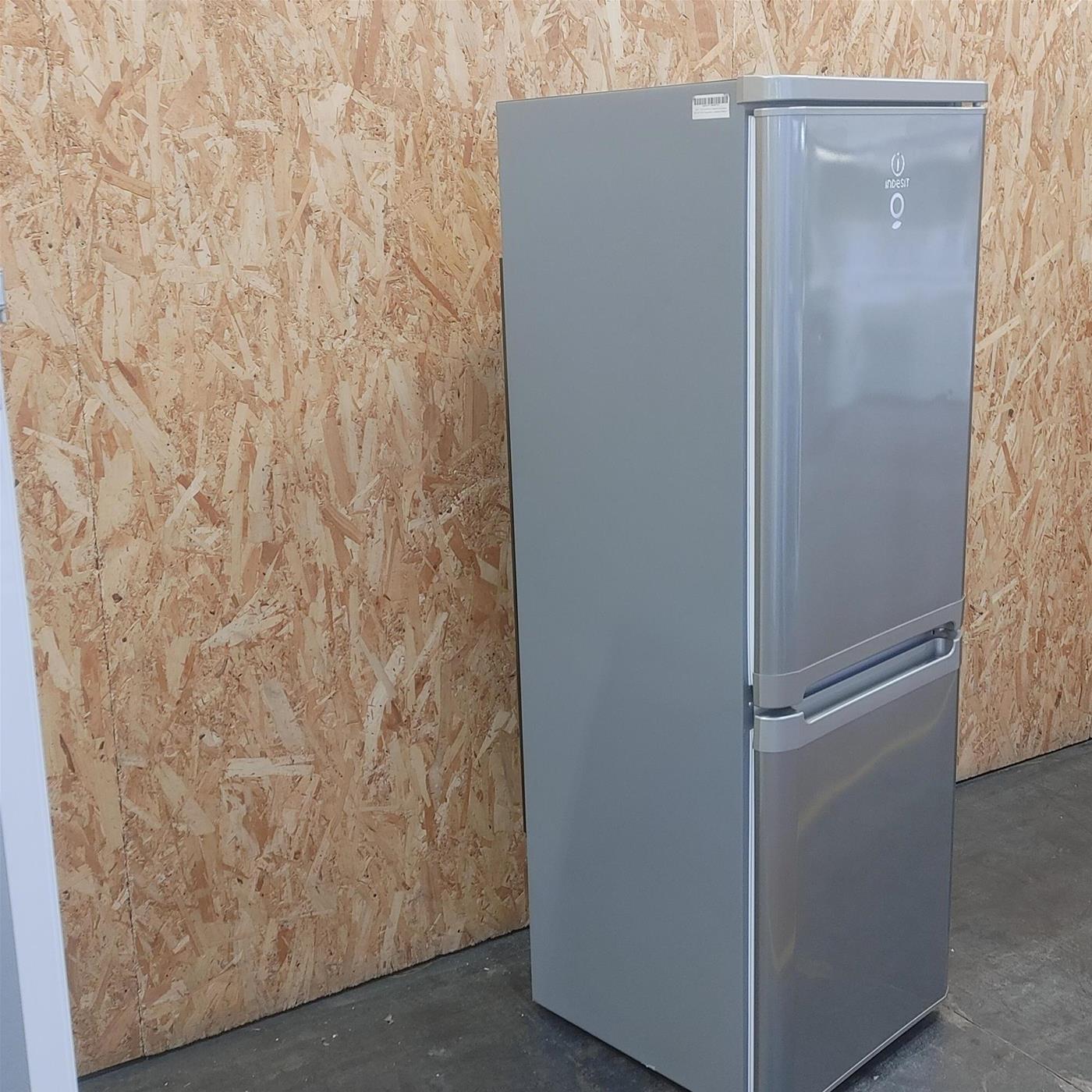 Frigorifero combinato Indesit NCAA 55 NX 228 L