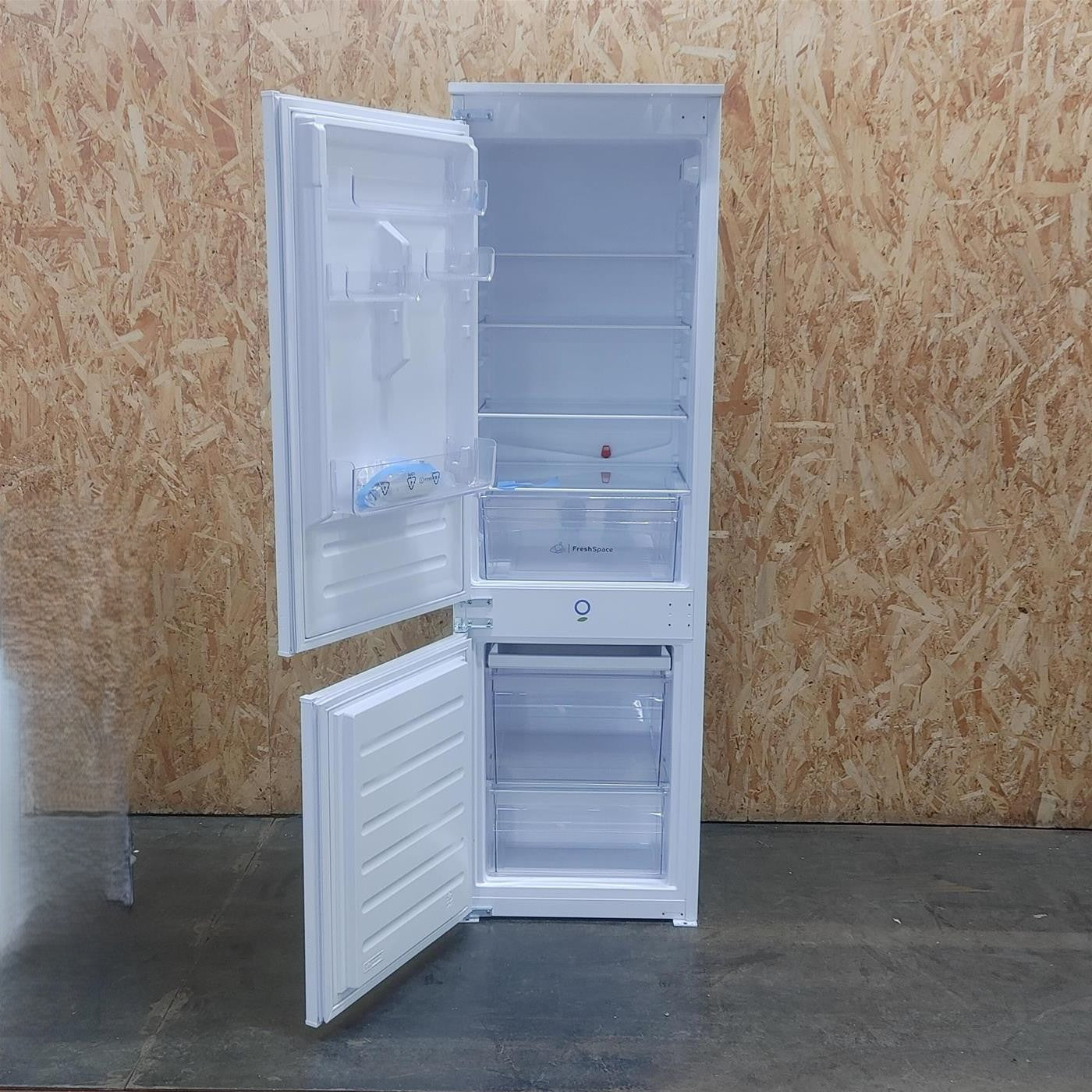 Frigorifero Indesit INC18D021A1 da Incasso 268 L