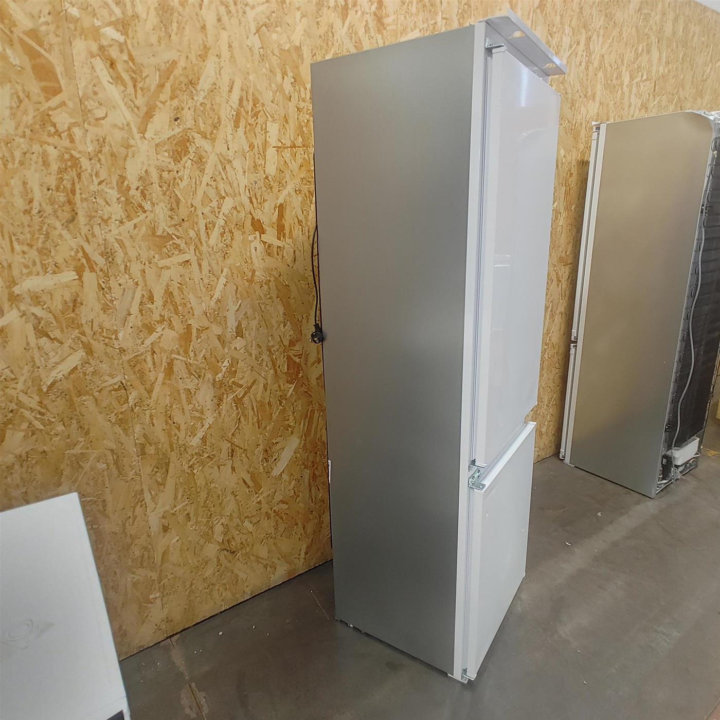 Frigorifero Indesit INC18D021A1 da Incasso 268 L