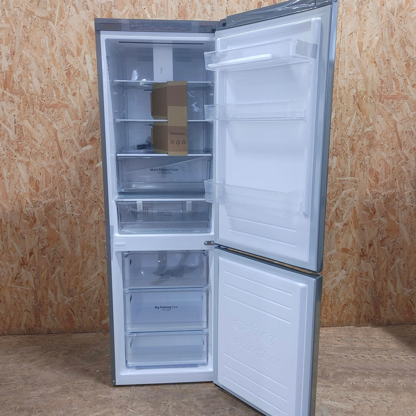 LG GBB61PZJMN frigorifero con congelatore Libera installazione 341 L E Acciaio inossidabile