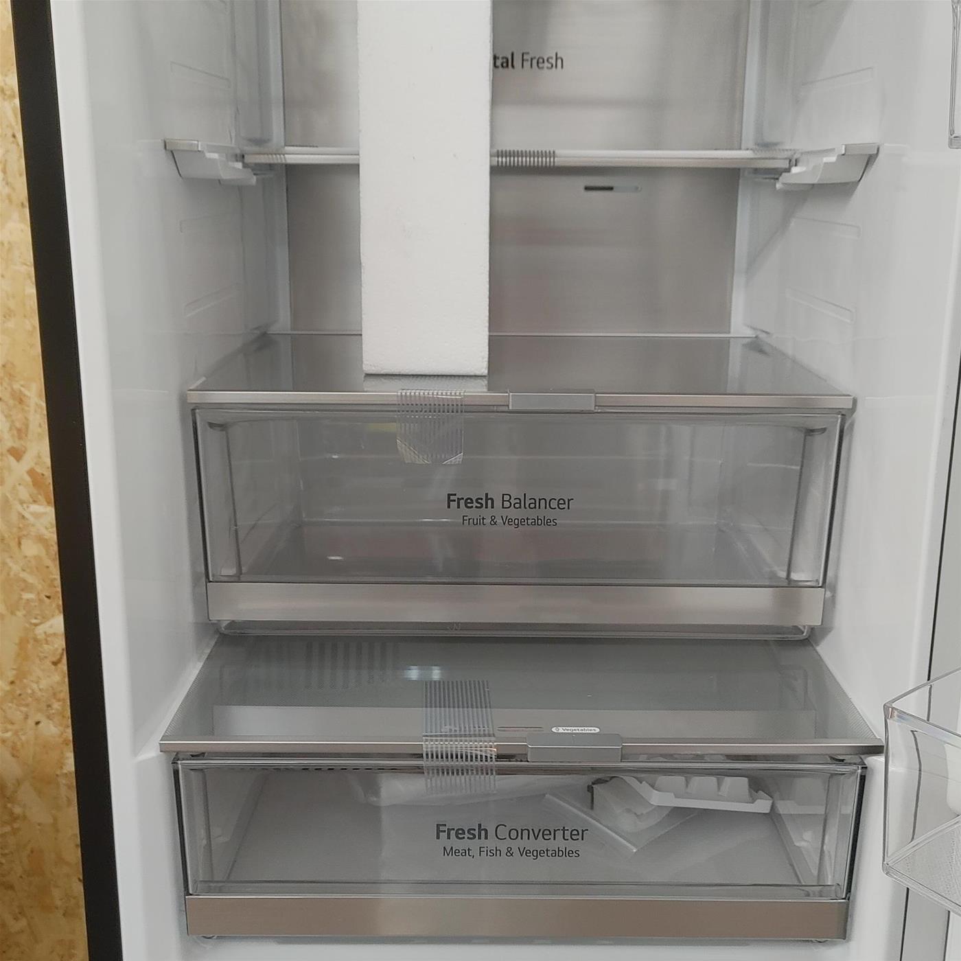 LG GBB72MCVGN frigo-congelatore Libera Installazione 384 LD Nero