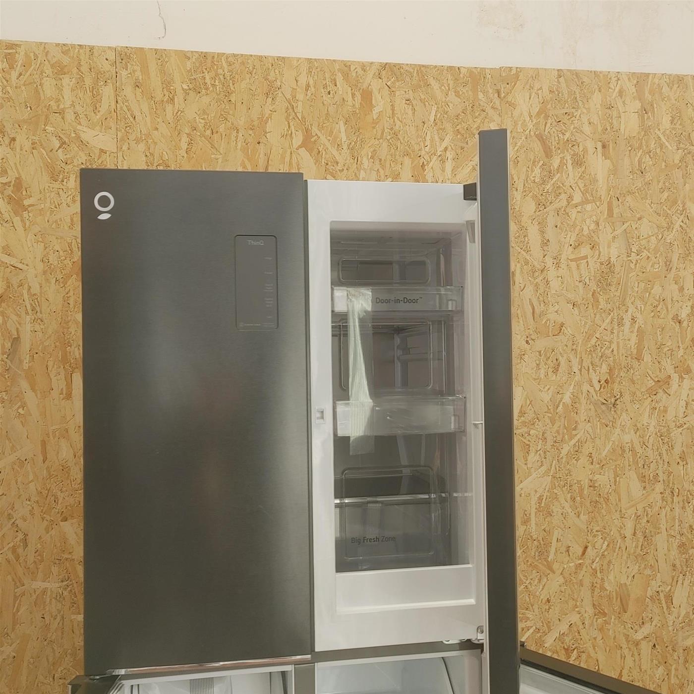 Frigorifero side-by-side LG InstaView GMQ844MC5E Libera installazione 530 LE Nero