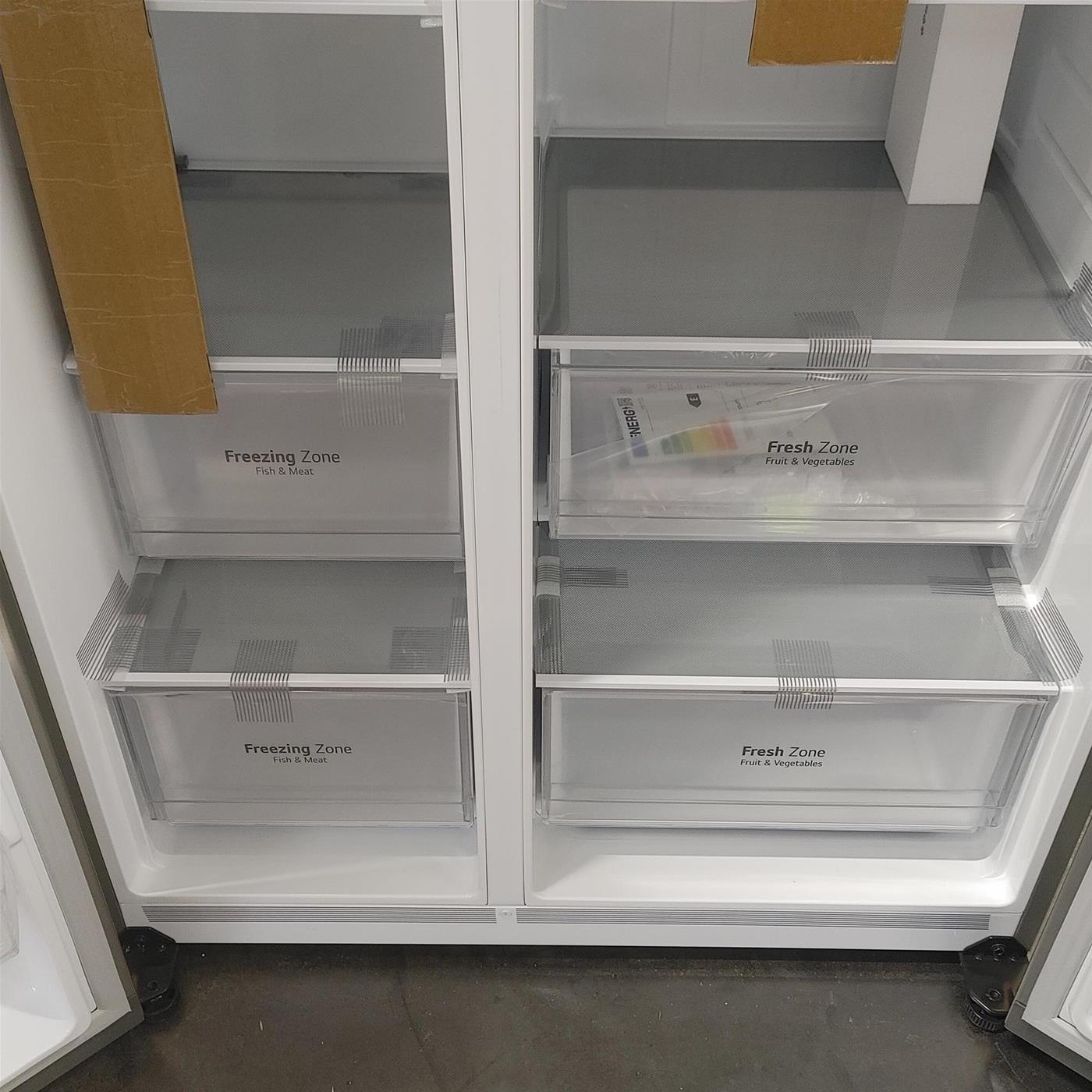 LG GSBV70PZTE Side by Side Door CoolingTM 655lt Classe energetica E