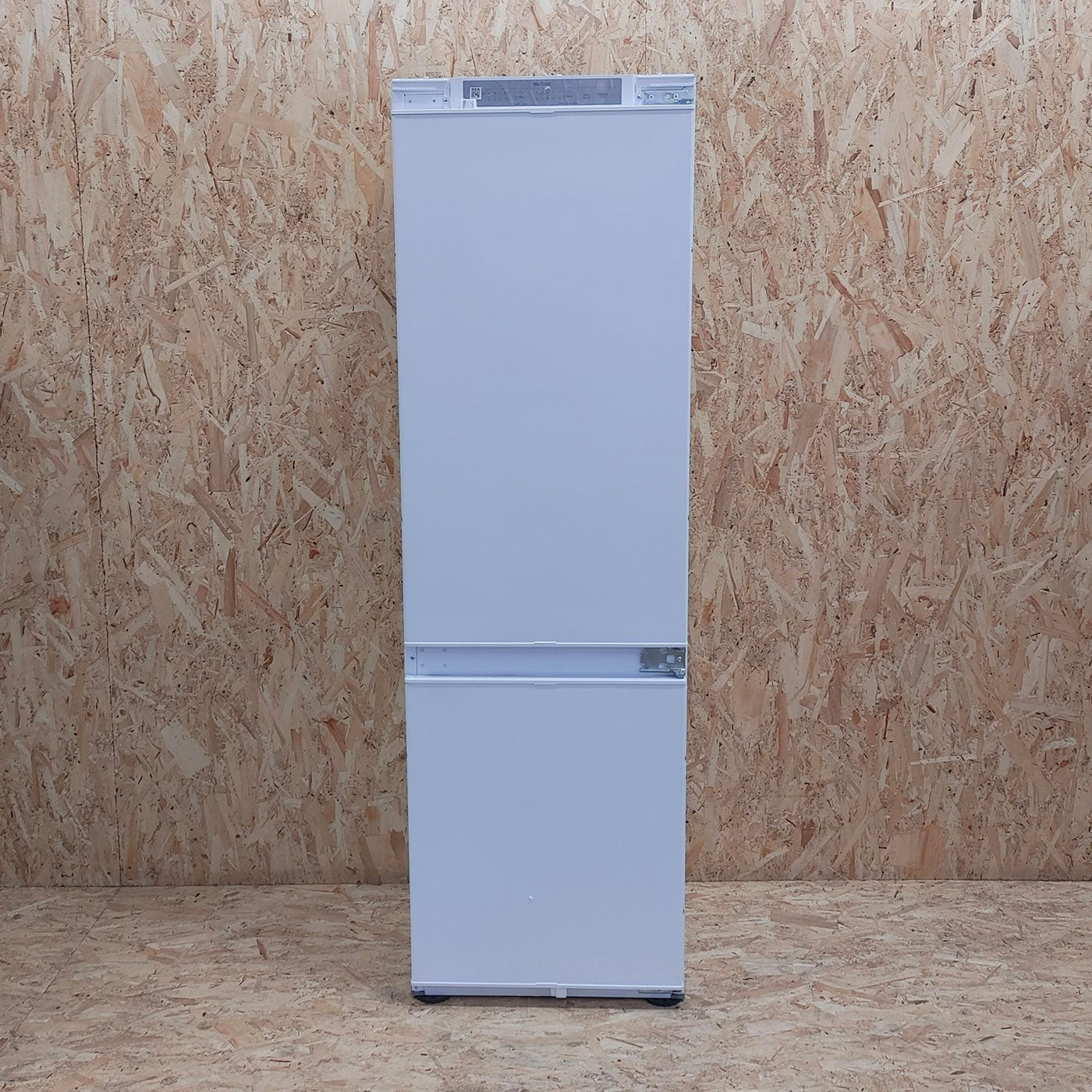 Samsung BRB260035WW frigorifero con congelatore Da incasso 266 L G Bianco