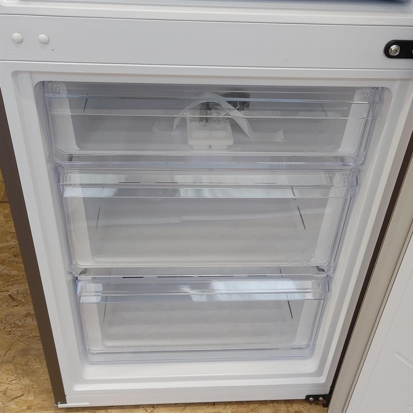 Samsung RB38T675DSA, Total No Frost, frigorifero con congelatore Libera installazione 385 L D Argento
