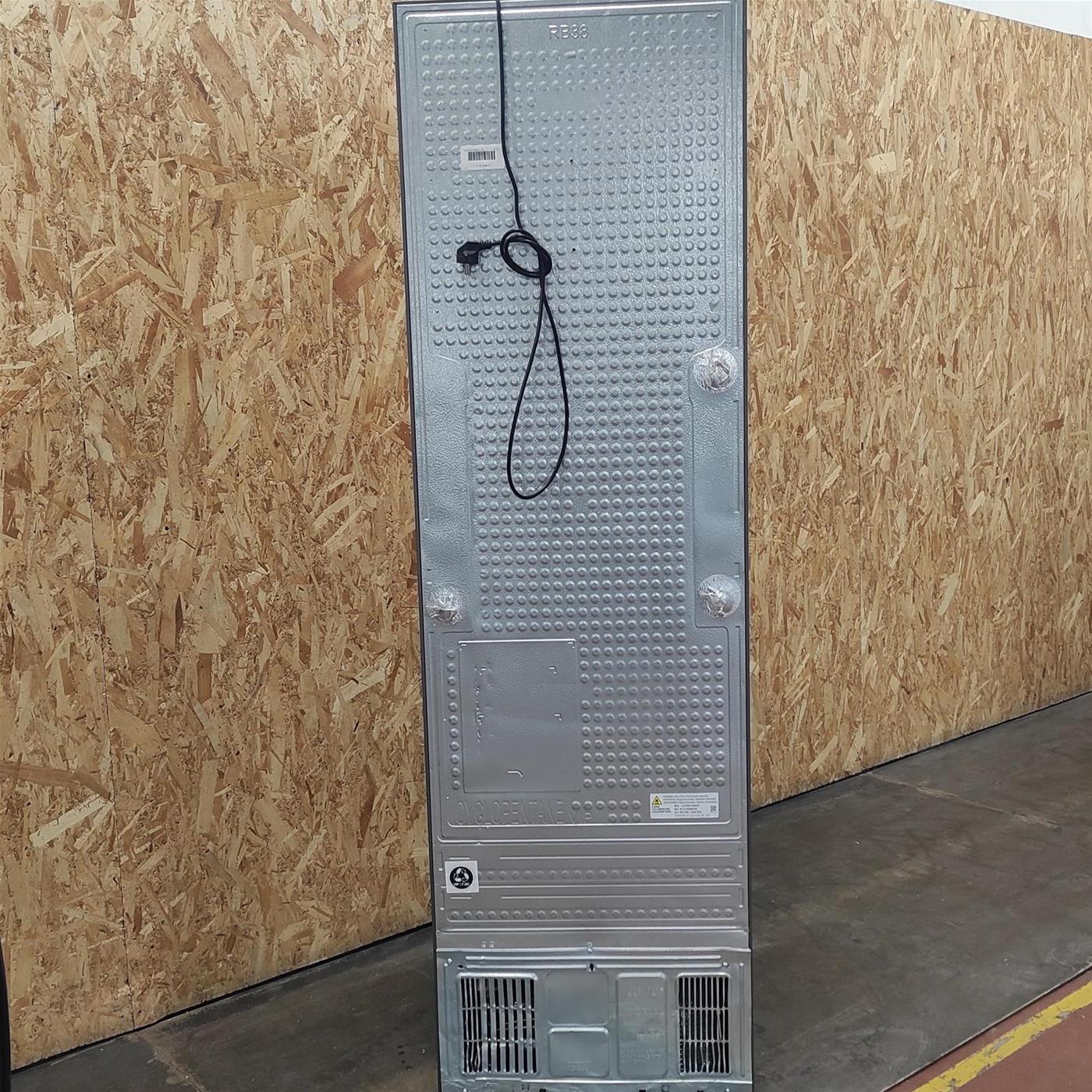 Frigorifero Combinato Samsung BESPOKE AI RB38C7B6AB1 387 L