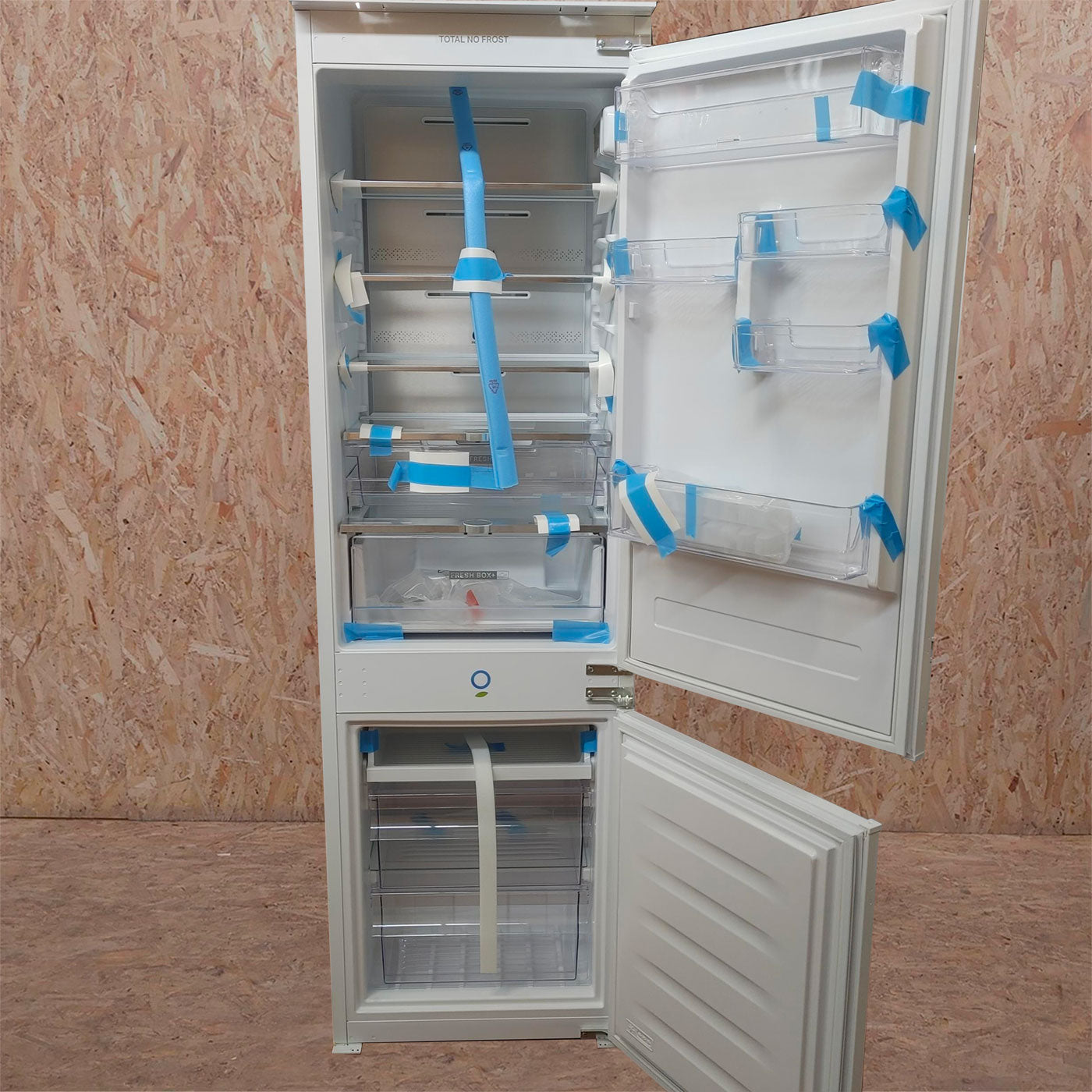 Whirlpool WHC18T141 frigorifero con congelatore Da incasso D Bianco, Total No Frost
