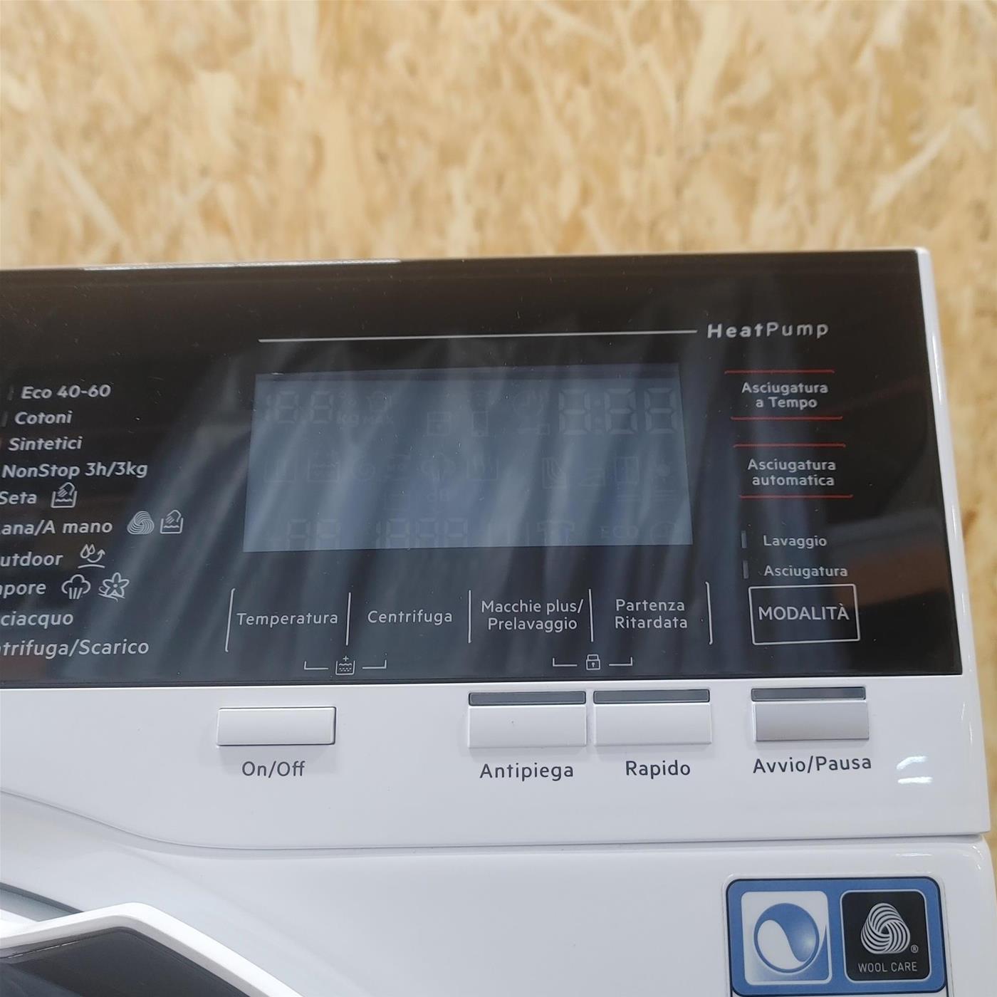 AEG LWR9C166BB lavatrice asciugatrice Libera installazione Carica frontale Bianco C