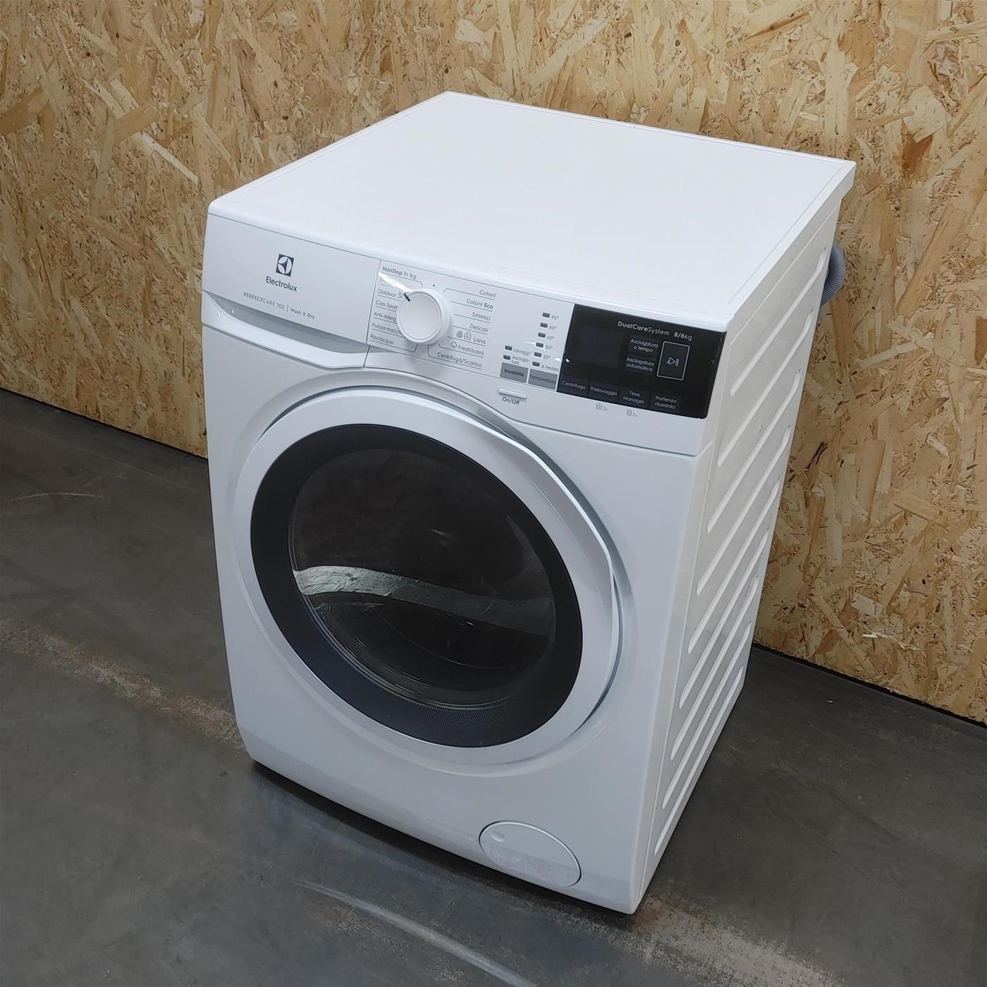 Electrolux EW7W486W Lavasciuga PerfectCare 700 Vapore PRO, 8 kg, Centrifuga 1600 Giri/Min
