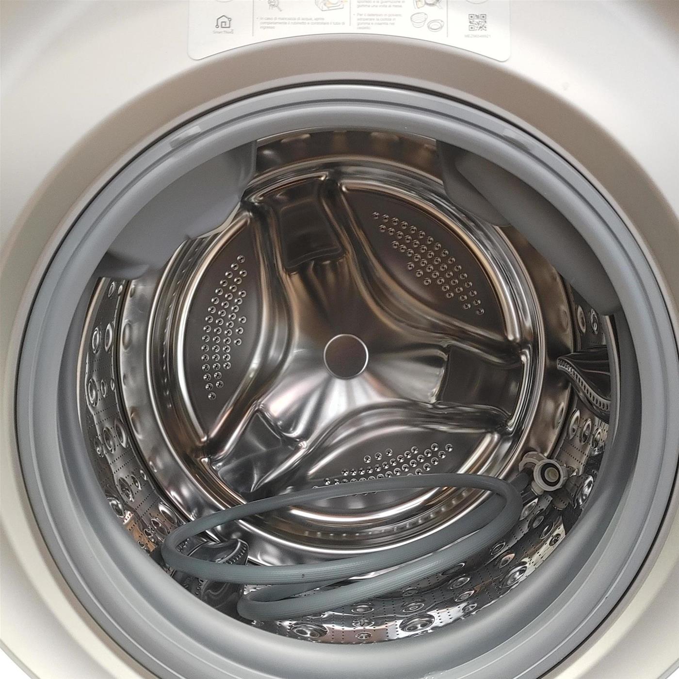LG LSWD100E lavasciuga Libera installazione Caricamento frontale Bianco A