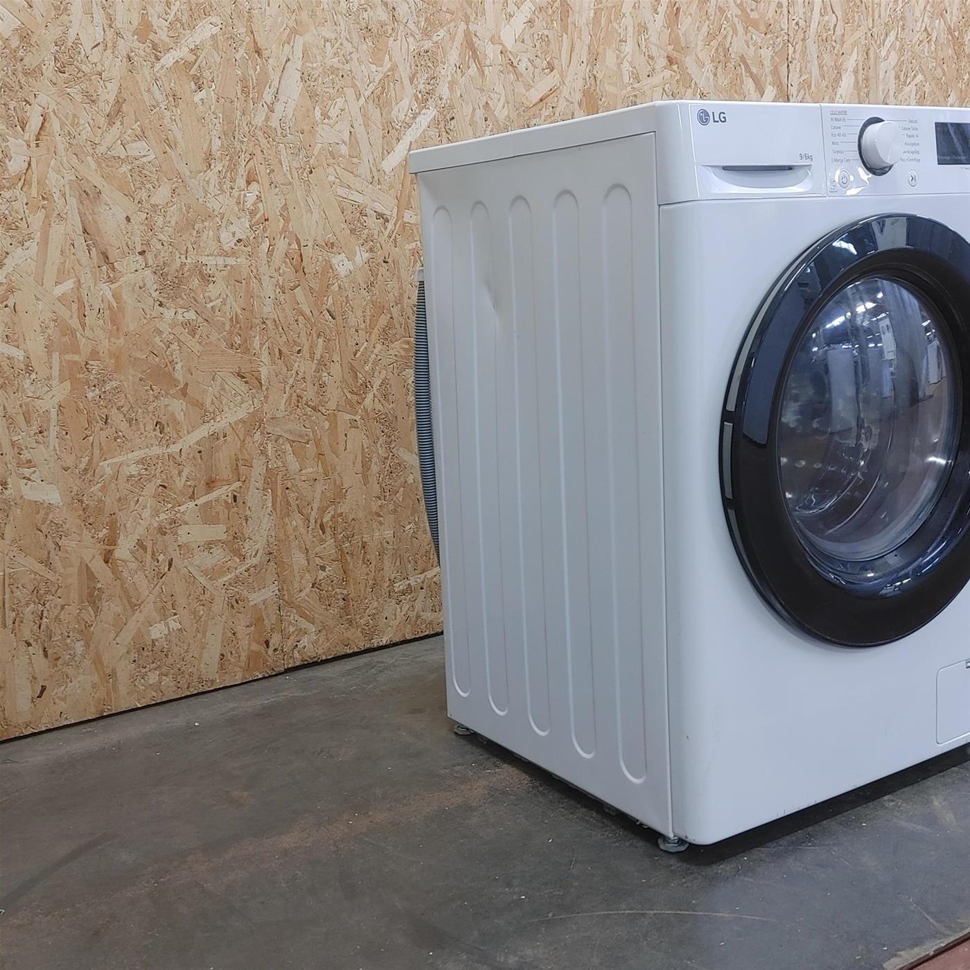 Lavasciuga intelligente LG D4R3009NSWB AI DD Eco Hybrid 9/6 Kg