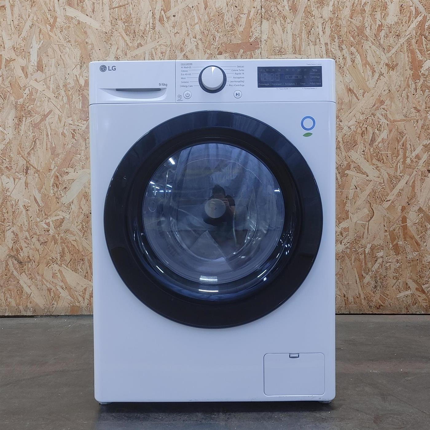 Lavasciuga intelligente LG D4R3009NSWW 9/6kg