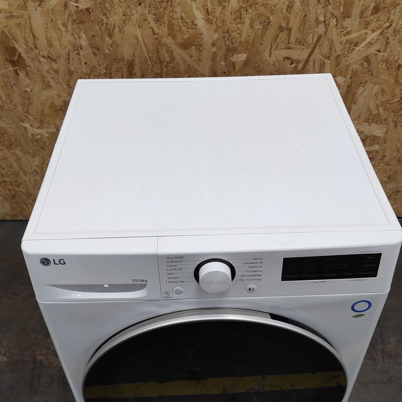 Lavasciuga intelligente LG D4R5010TSWS Serie R5  10/6 Kg