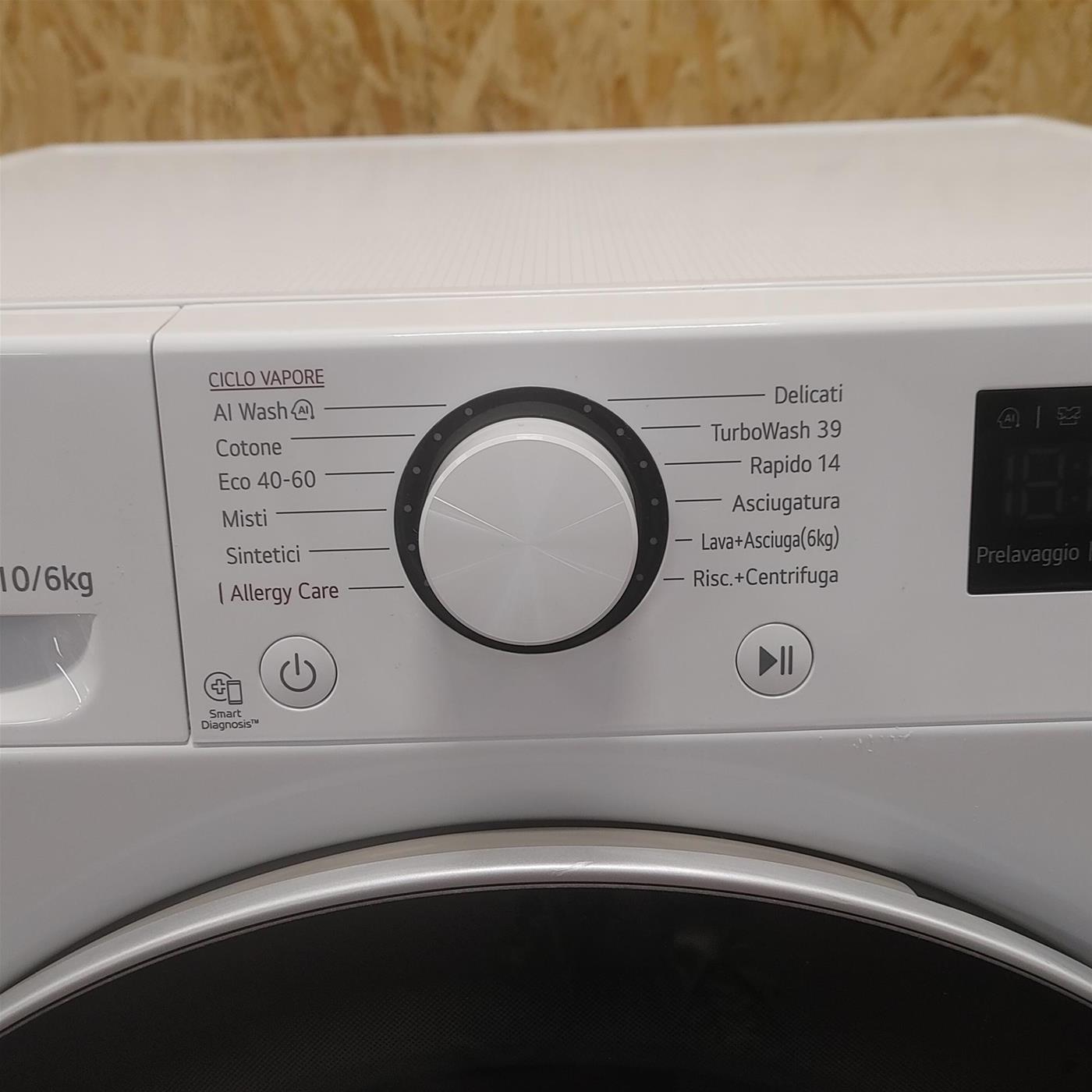 Lavasciuga intelligente LG D4R5010TSWS Serie R5 TurboWash 360 10/6 Kg