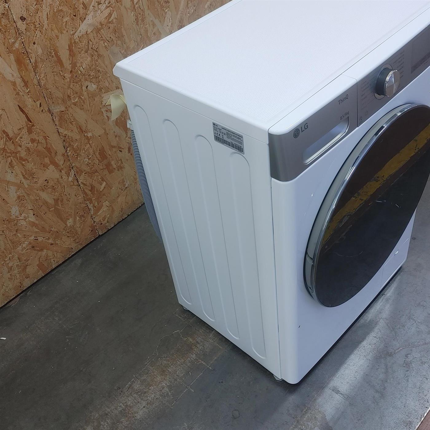 Lavasciuga intelligente LG F2DV9S8H2E Slim Vapore TurboWash 360 8.5/5 Kg