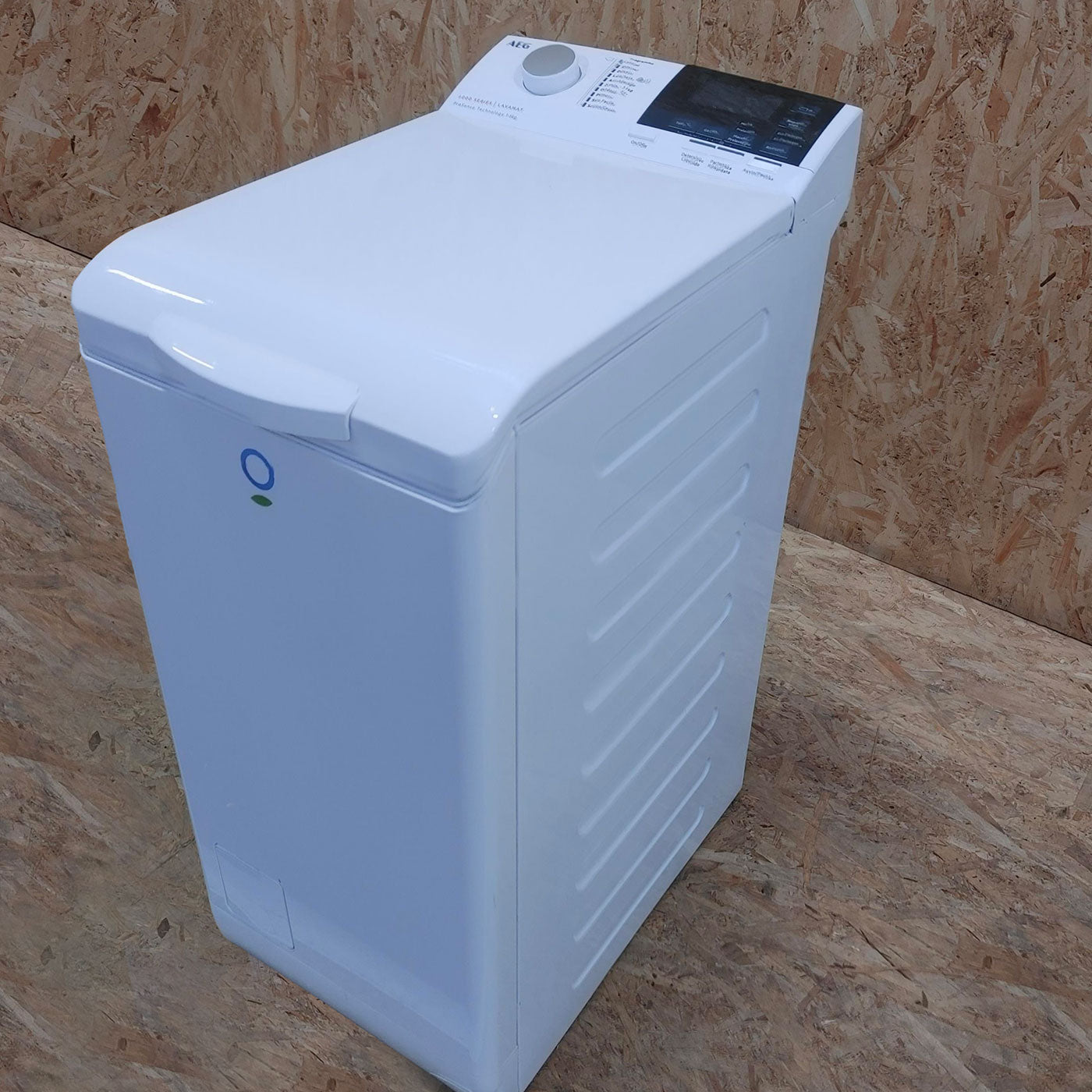 AEG L6TBG621 lavatrice Caricamento dall'alto 6 kg 1200 Giri/min F Bianco