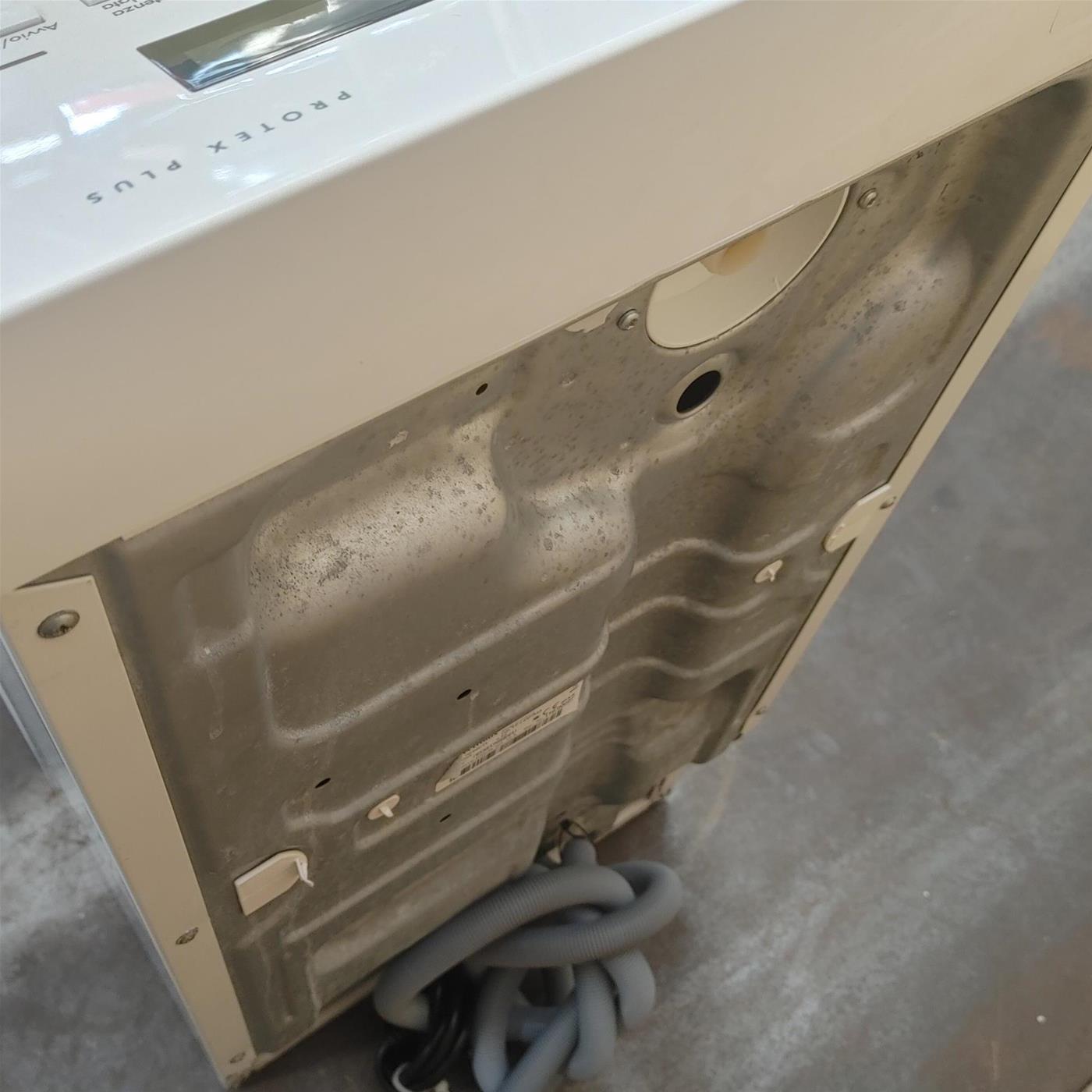 Lavatrice AEG L76460TL Carica dall'alto 6 kg 1400 giri Bianco