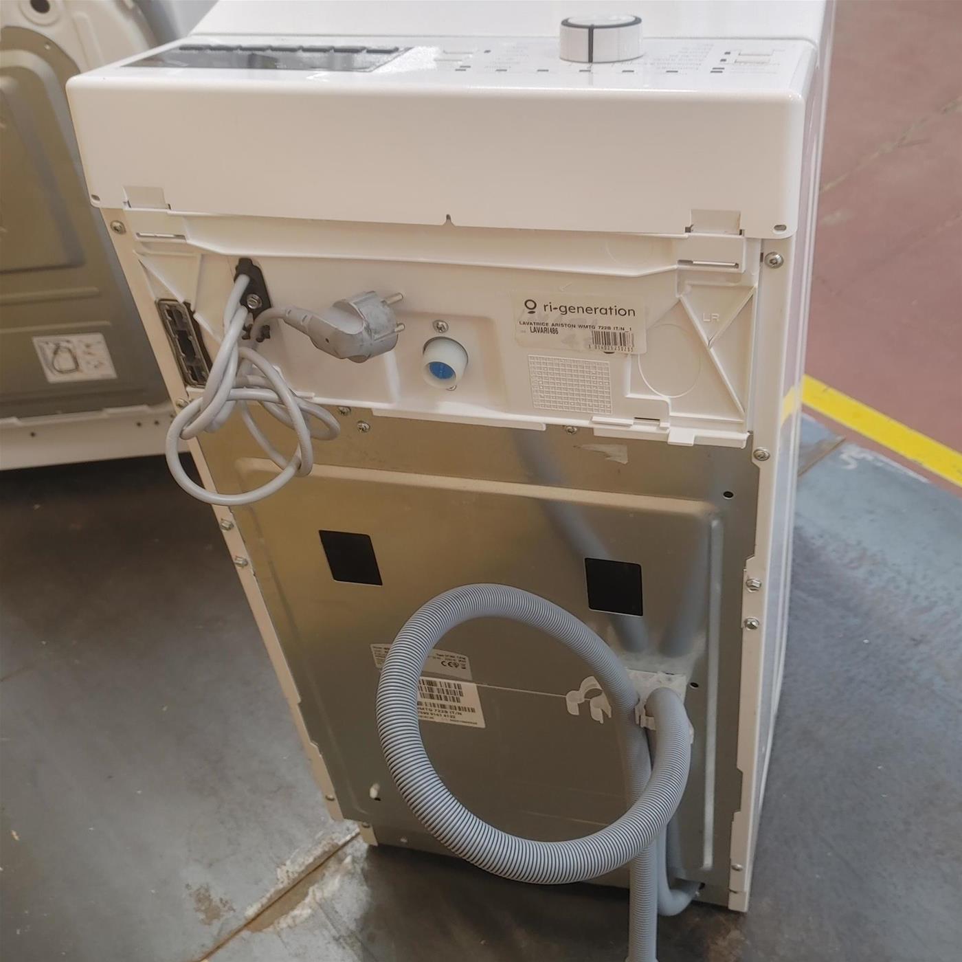 Lavatrice Hotpoint Ariston WMTG 722B IT/N  Caricamento dall'alto