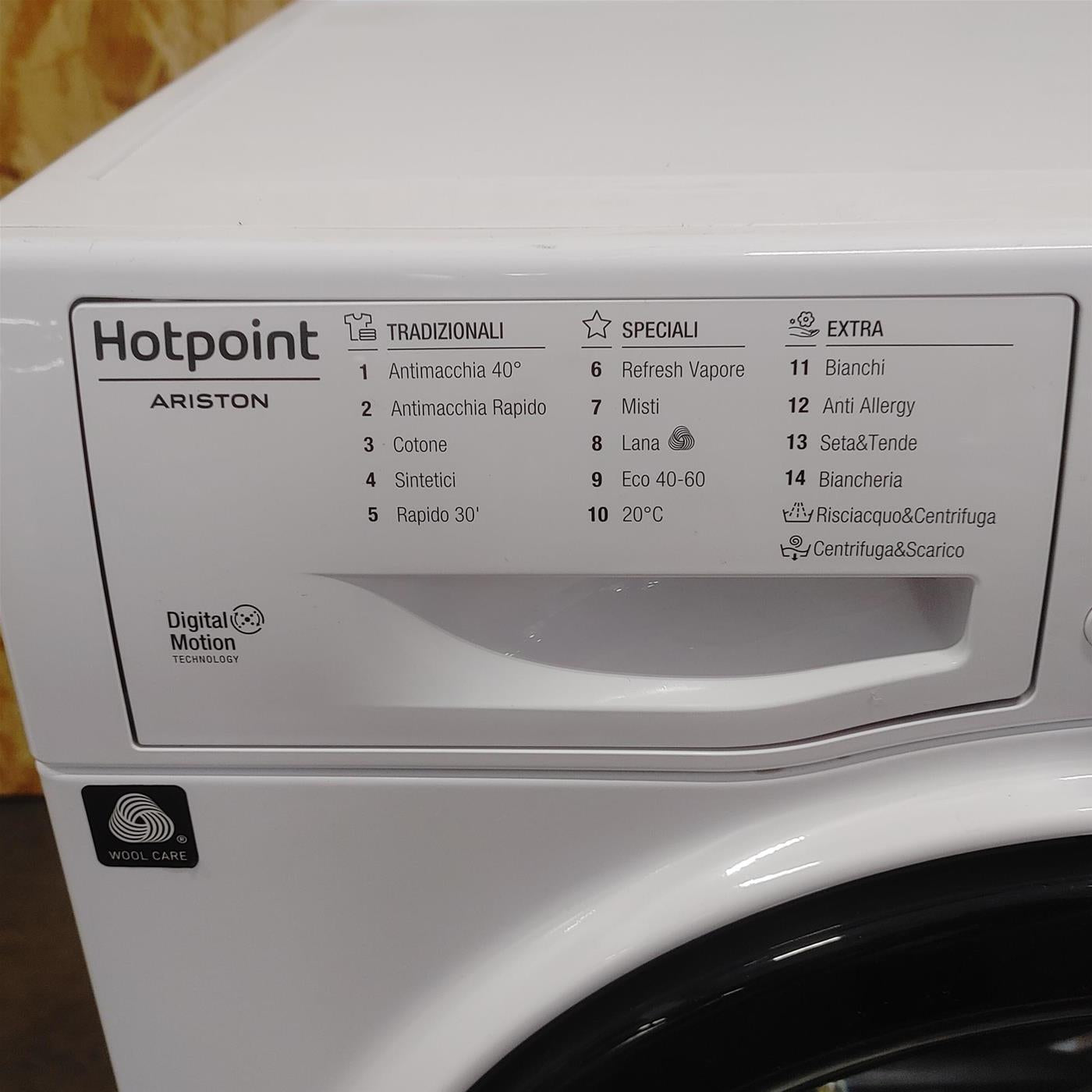 Lavatrice slim Hotpoint Ariston RSSF R327 IT 7 Kg