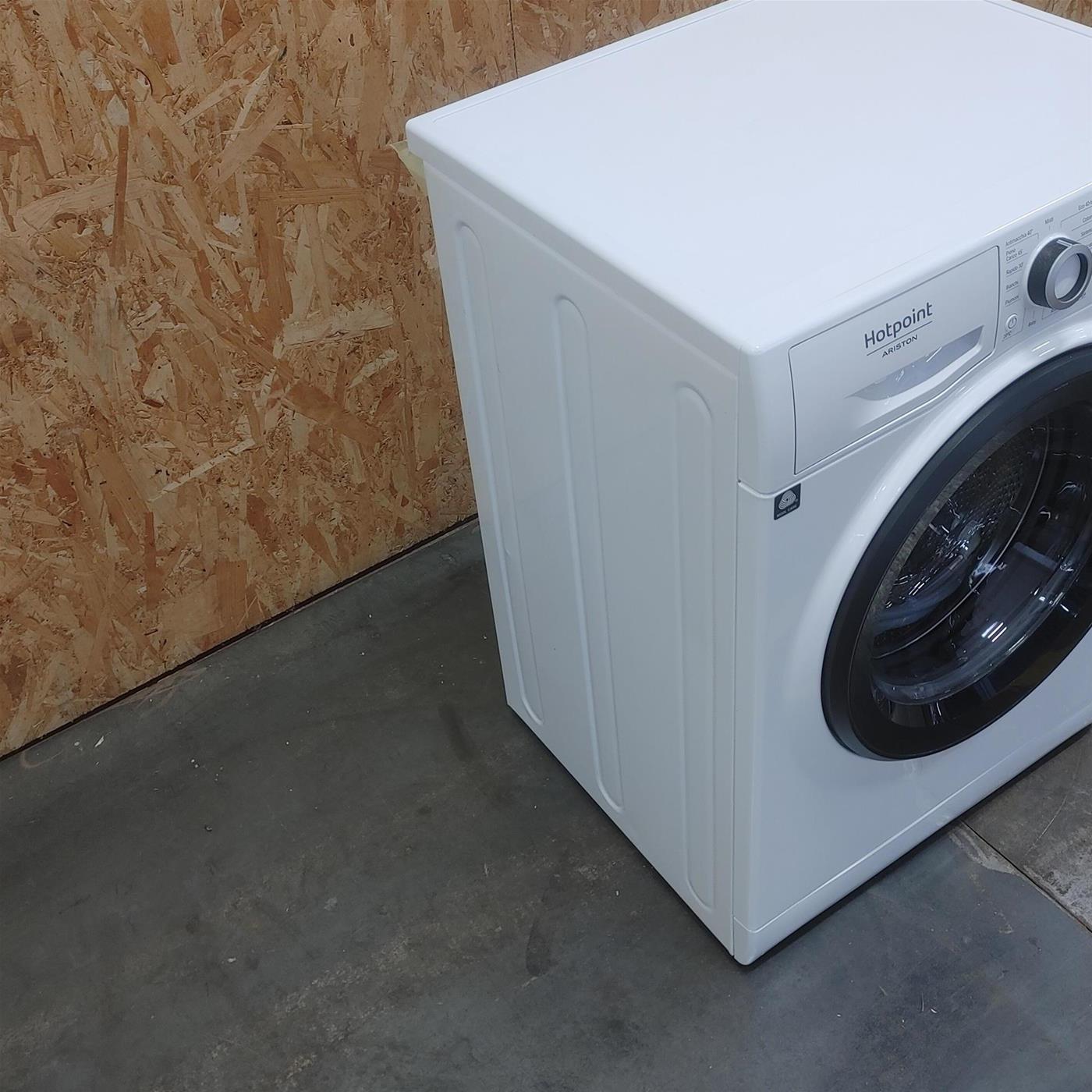 Lavatrice Hotpoint Ariston NF746WK IT Classe A 7 Kg