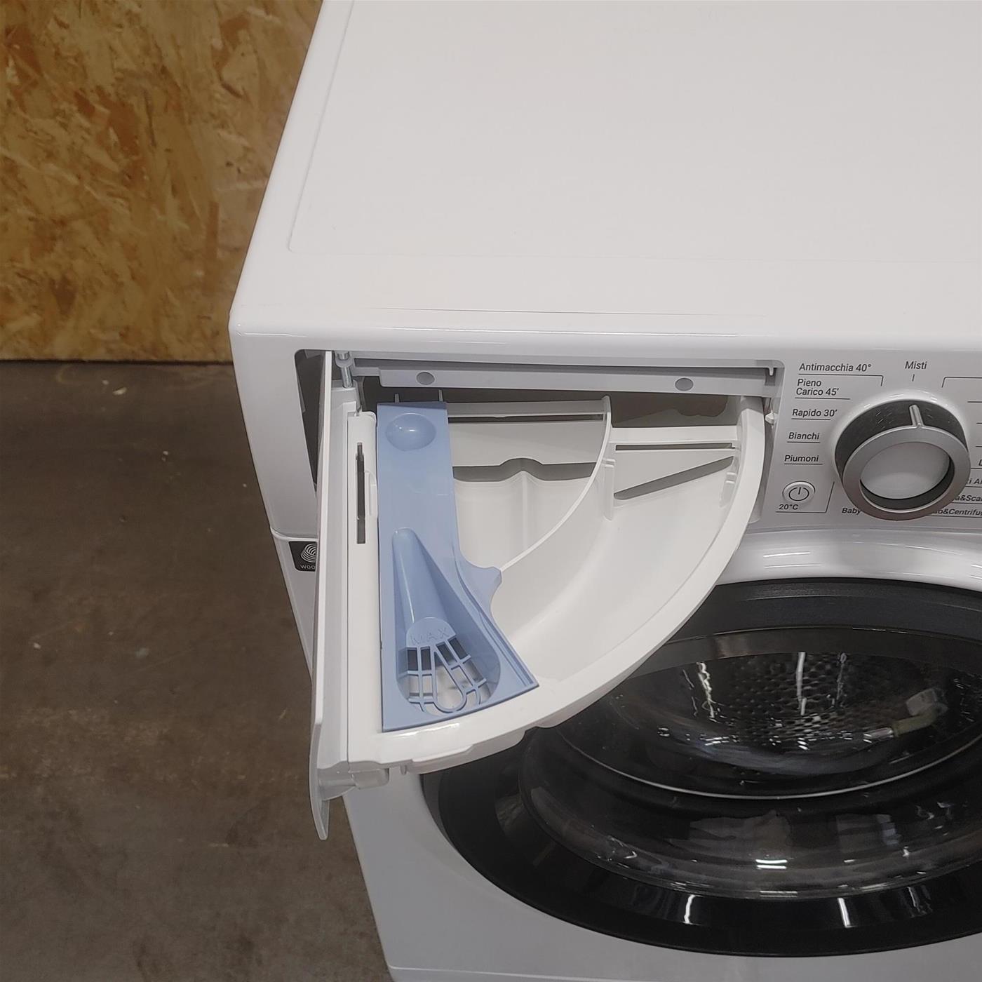 Lavatrice Hotpoint Ariston NF746WK IT Classe A 7 Kg