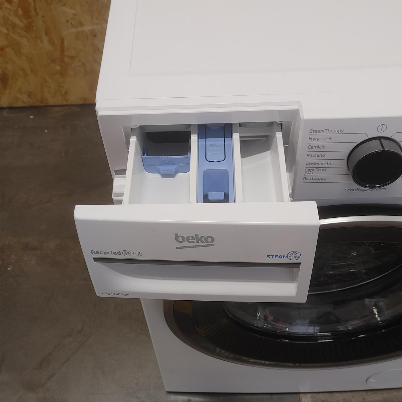 Lavatrice Beko b300 BWU384S:  Beyond Classe A SteamCure™ 8 Kg