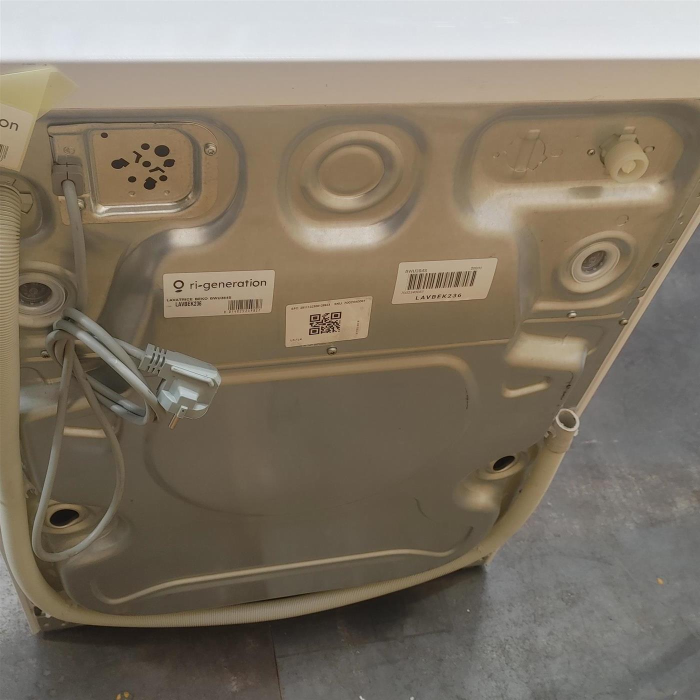 Lavatrice Beko b300 BWU384S:  Beyond Classe A SteamCure™ 8 Kg