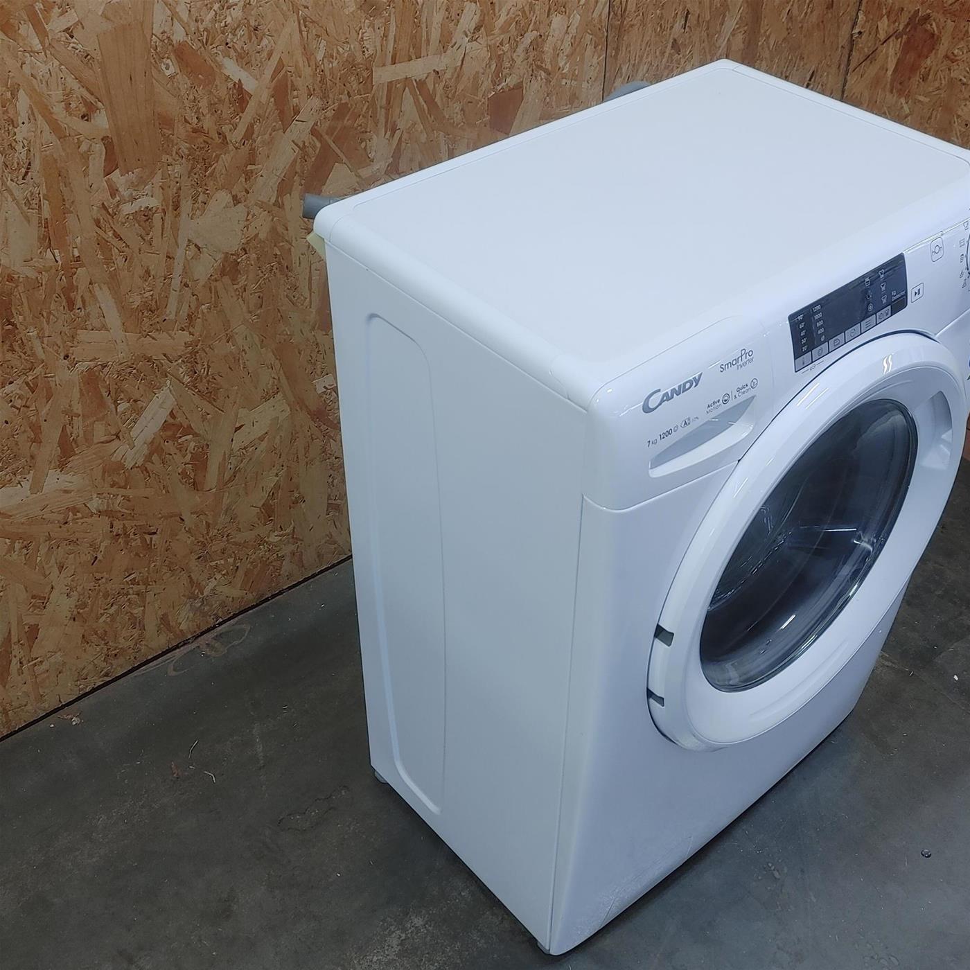 Lavatrice slim Candy Smart Pro Inverter CO4 274TWM6/1-S Classe A 7 Kg