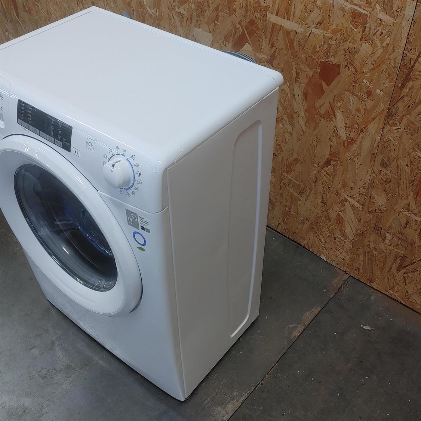 Lavatrice slim Candy Smart Pro Inverter CO4 274TWM6/1-S Classe A 7 Kg