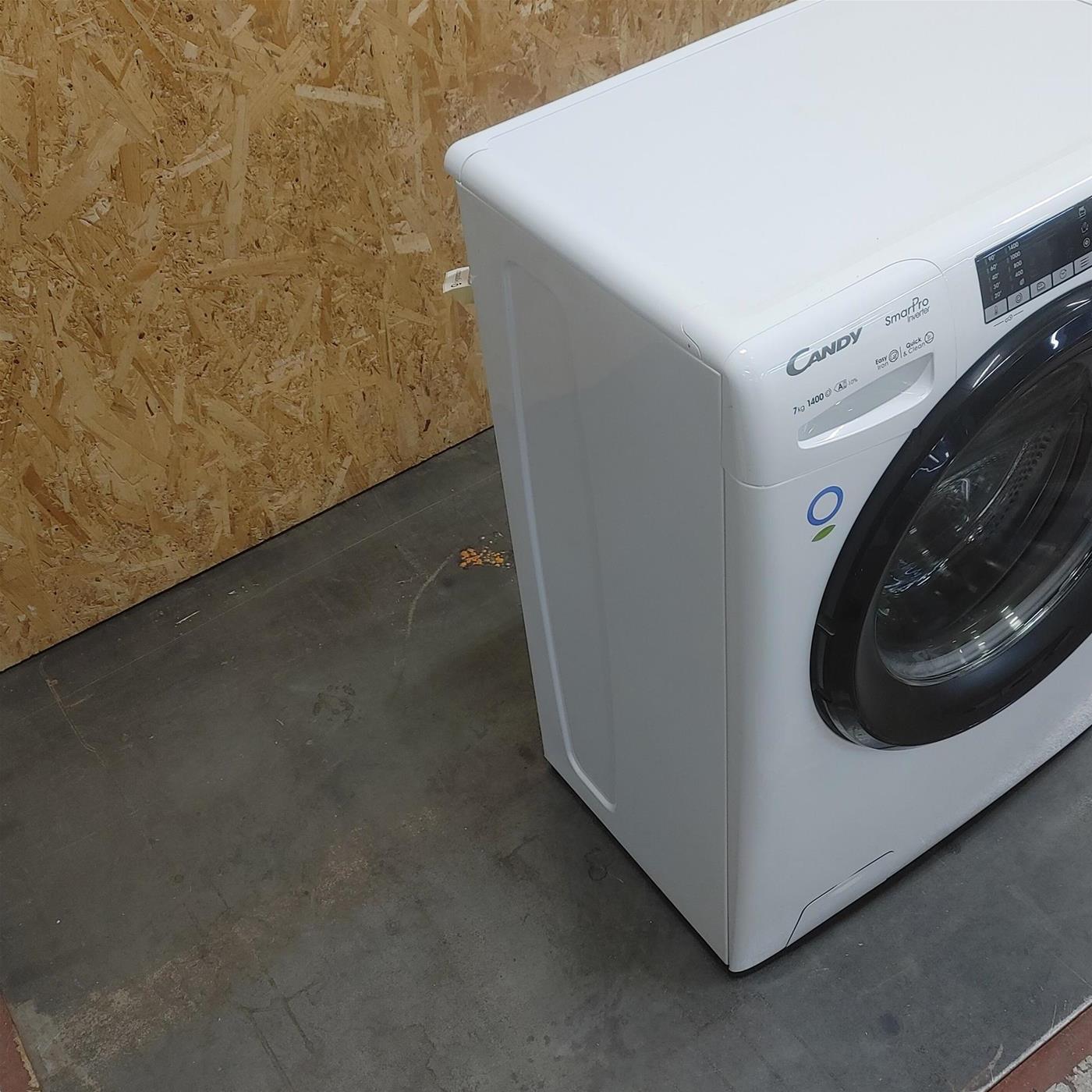 Lavatrice slim Candy Smart Pro Inverter CSO4474TWMB6/1-S Classe A 7 Kg