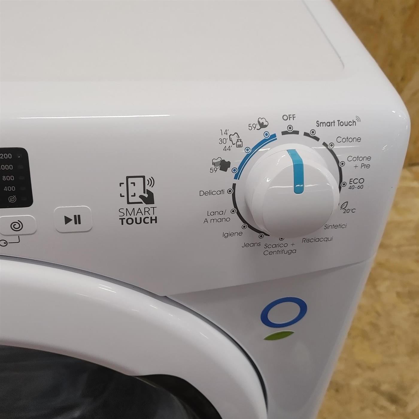 Candy Smart CS 1272D3/1-01 lavatrice Caricamento frontale 7 kg 1200 Giri/min Bianco