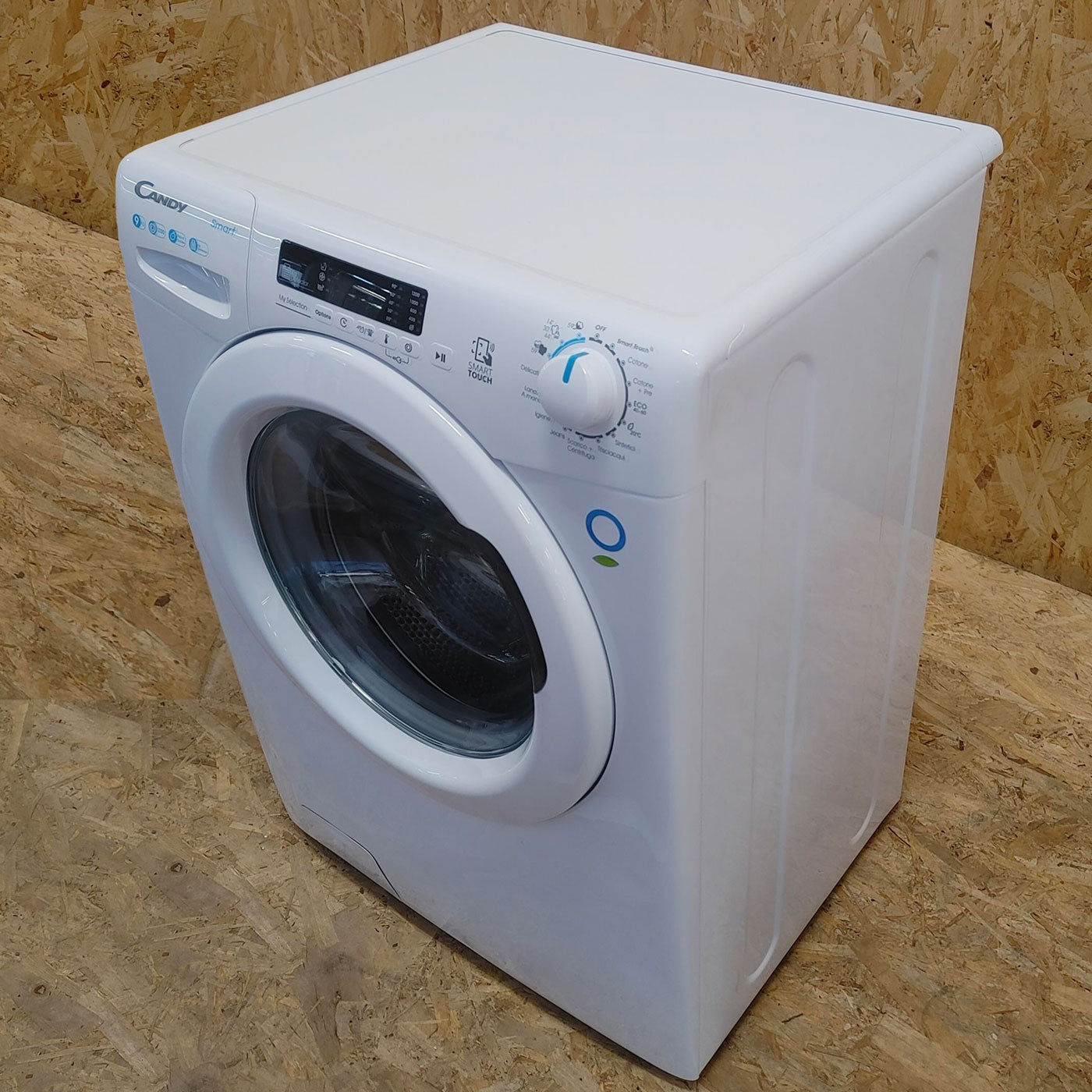 Candy Smart CS1292DE-11 lavatrice Caricamento frontale 9 kg 1200 Giri/min D Bianco