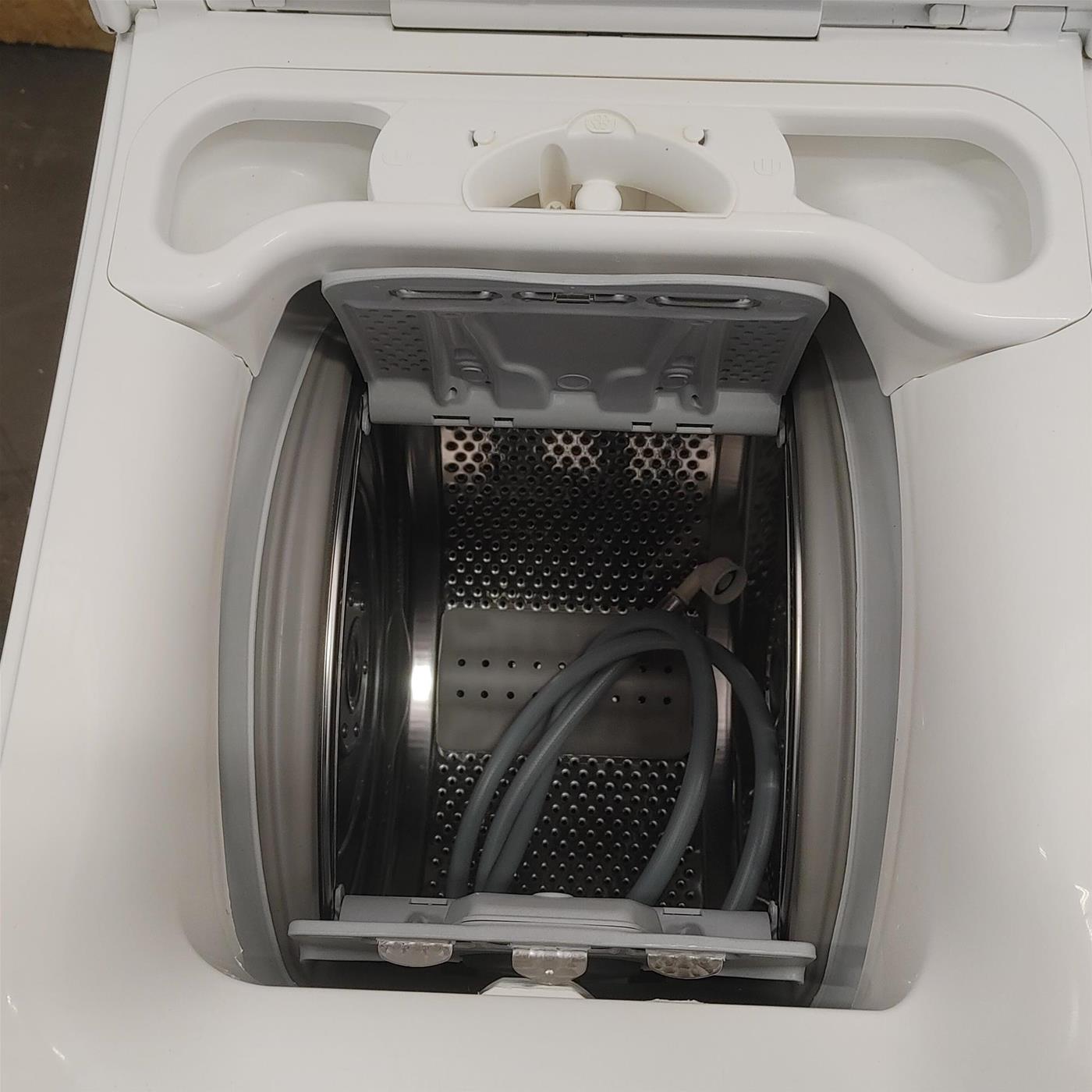 Electrolux RWT1062ELW lavatrice Caricamento dall'alto 6 kg 1000 Giri/min Bianco